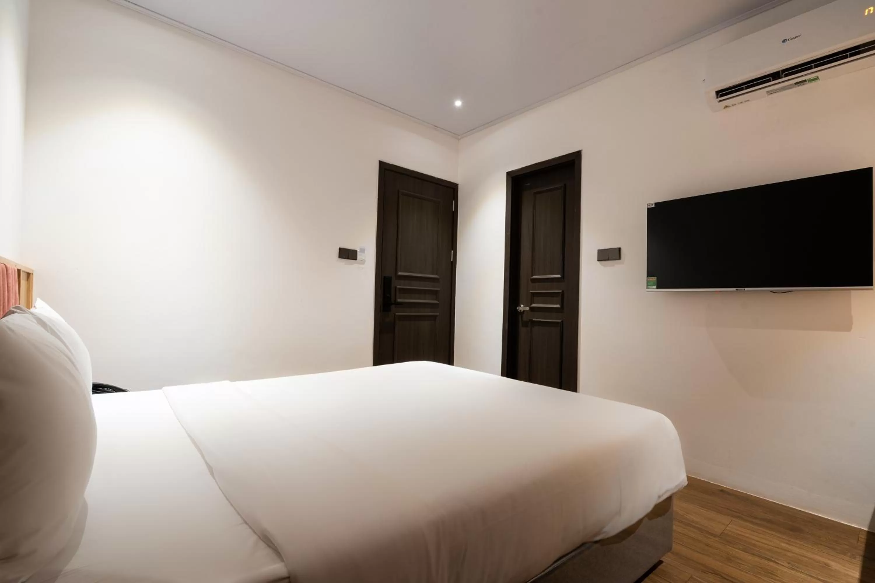 Bed in Haven Hut Hotel