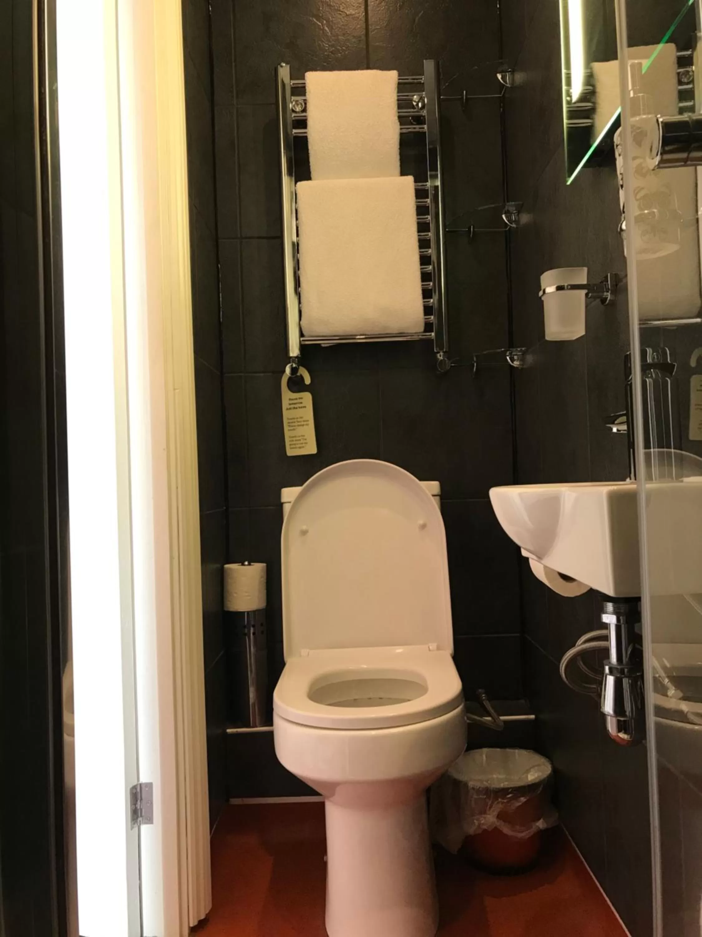 Shower in Cassandra Guest House