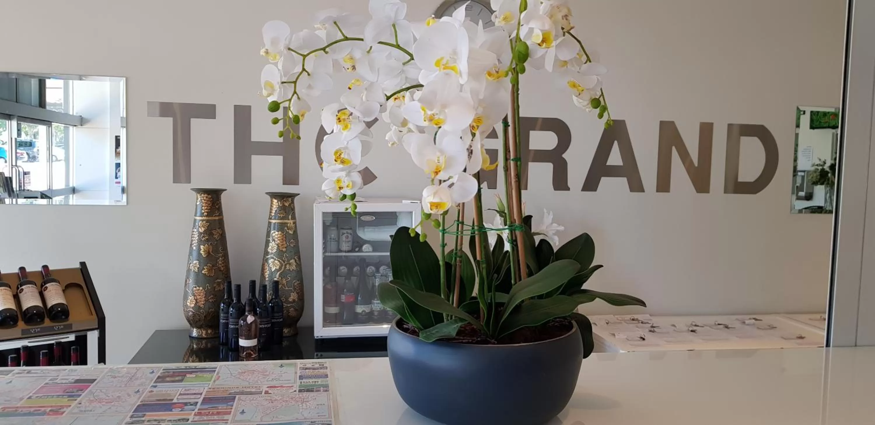 Lobby or reception in The Grand Motel