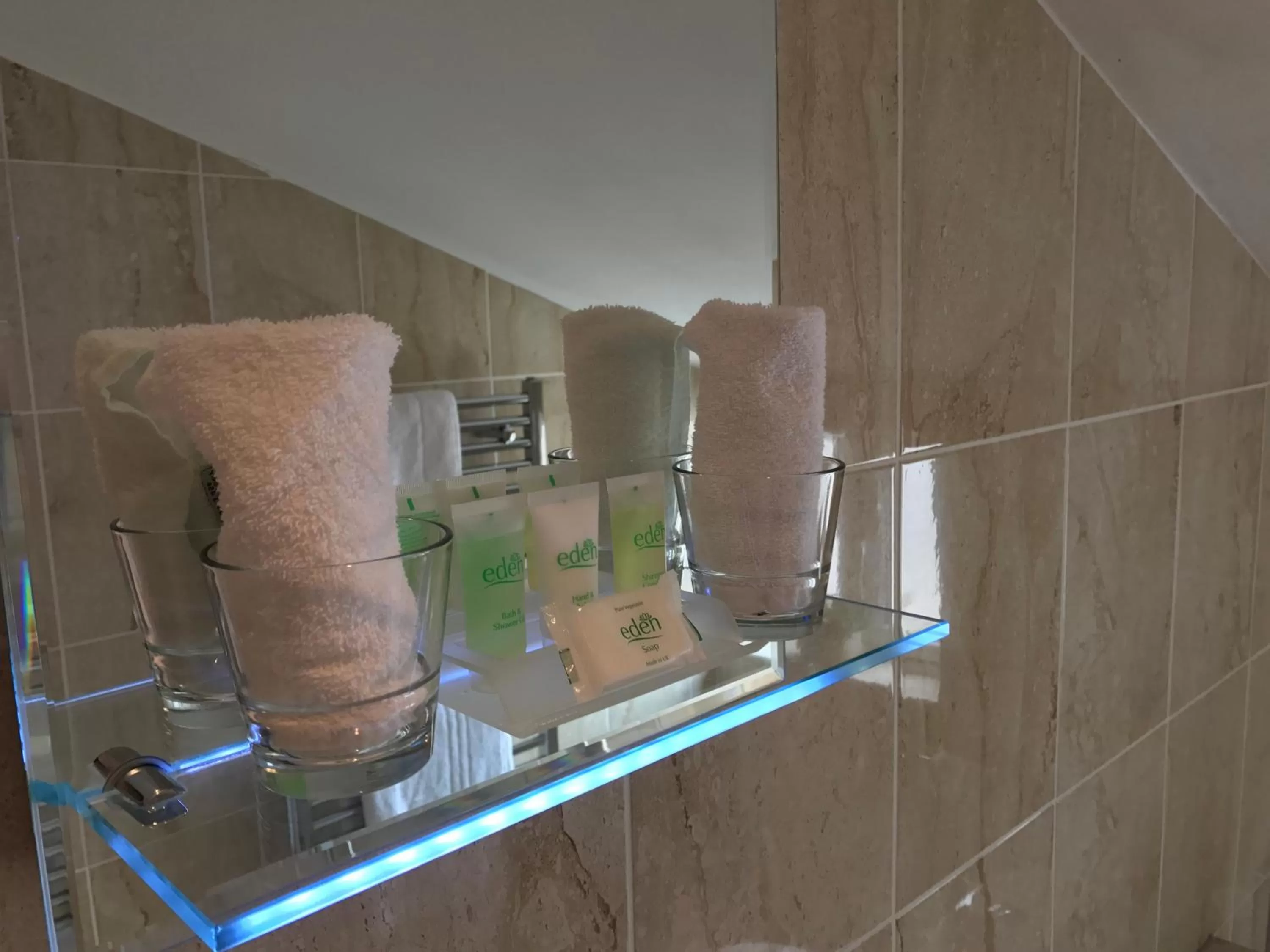 Bathroom in The Black Swan Inn