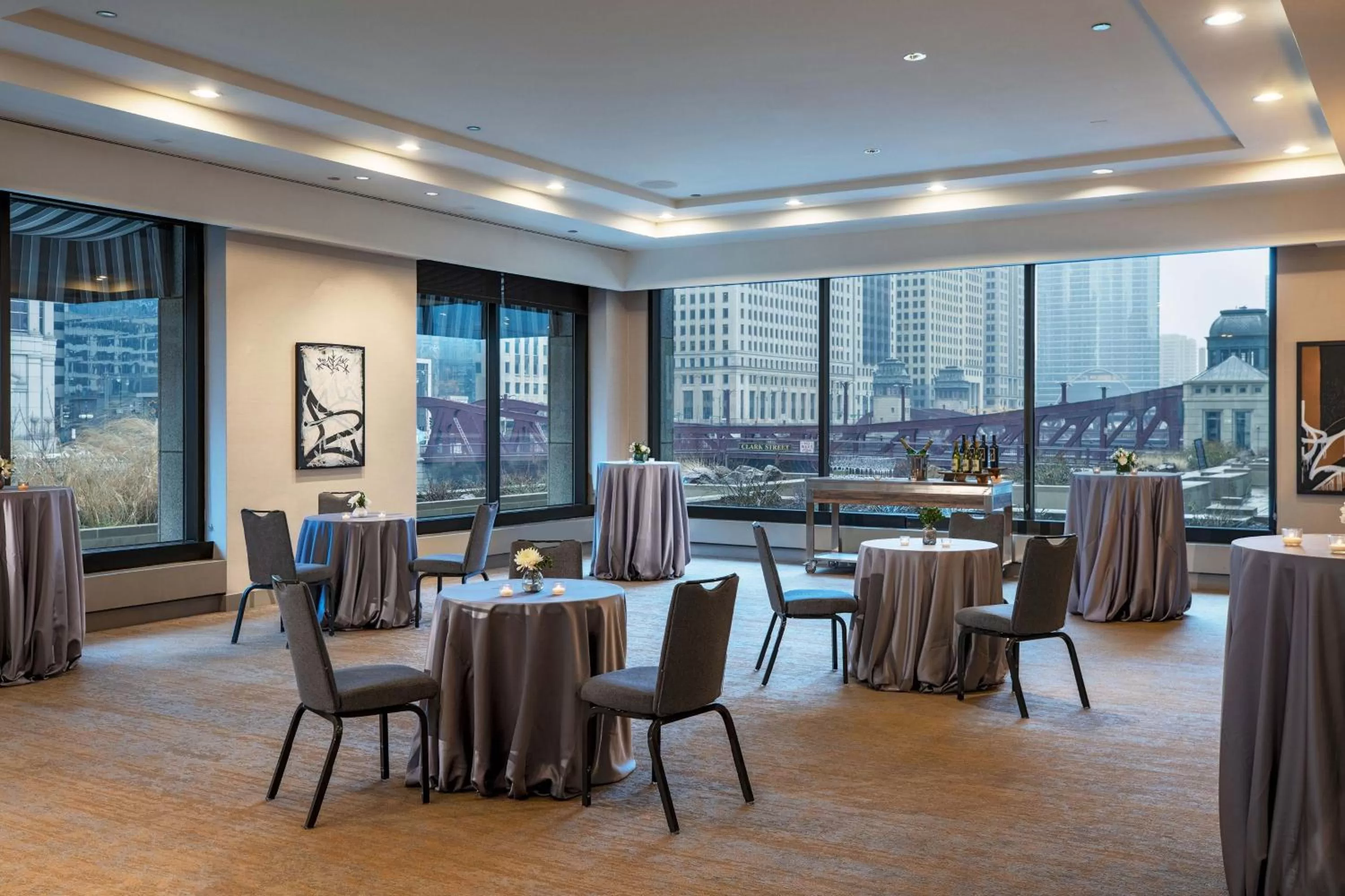 Meeting/conference room in The Westin Chicago River North