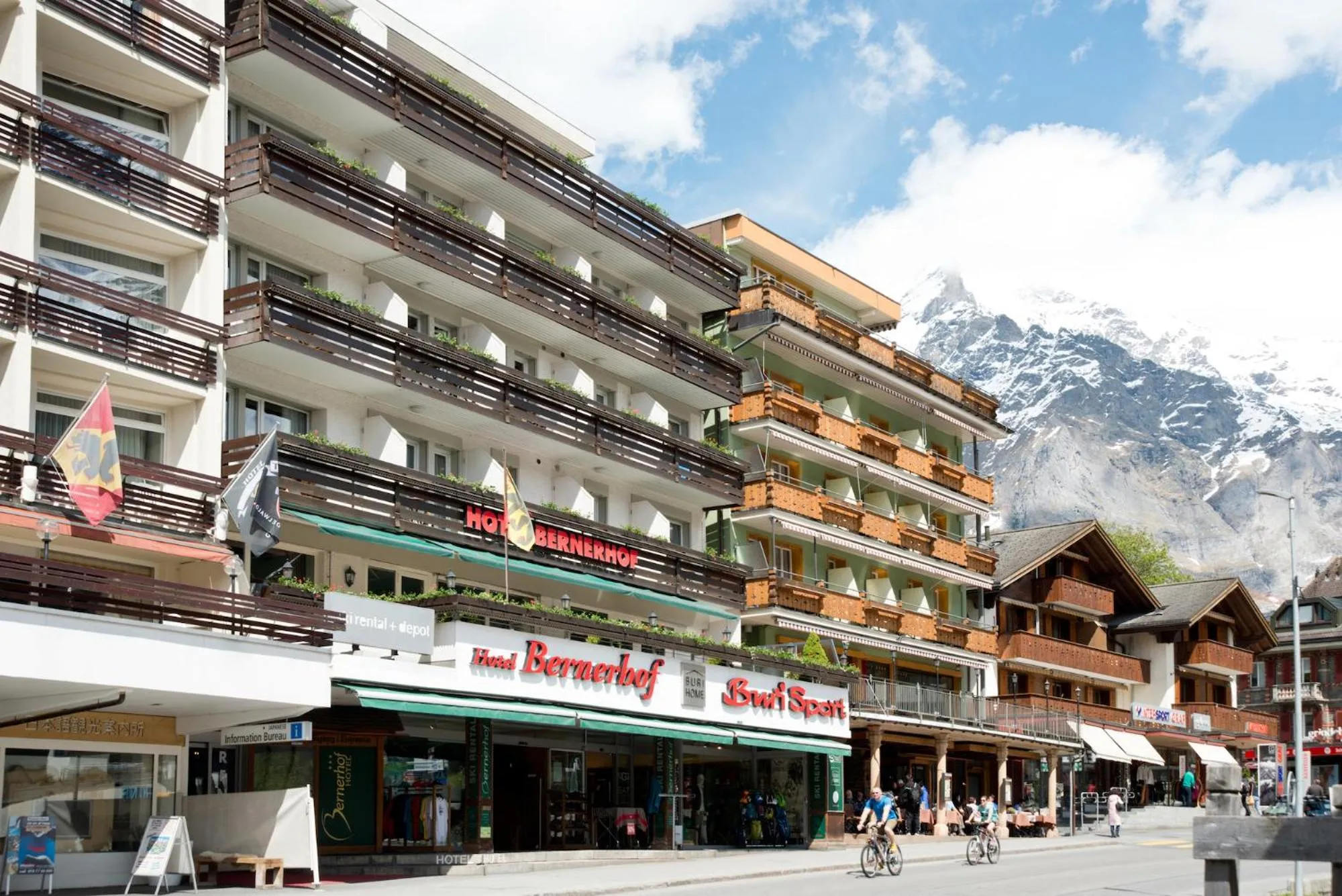Property building in Hotel Bernerhof Grindelwald