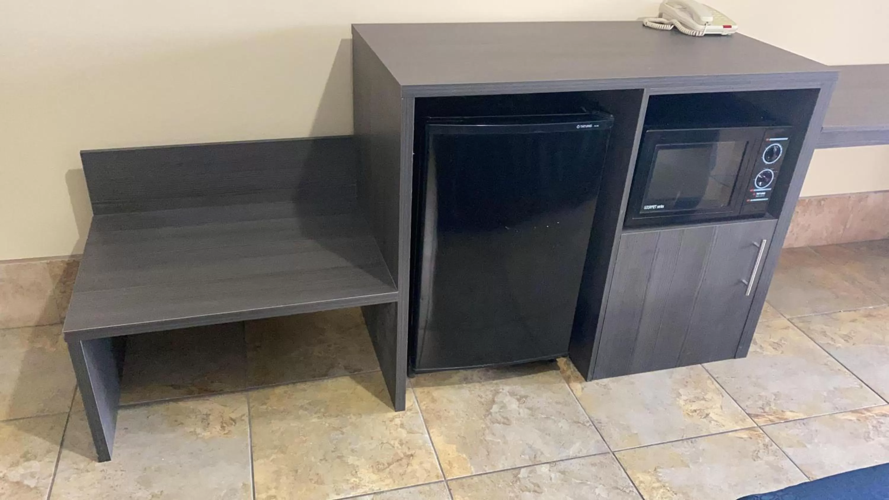 Bedroom in Texas Inn & Suites McAllen at La Plaza Mall and Airport