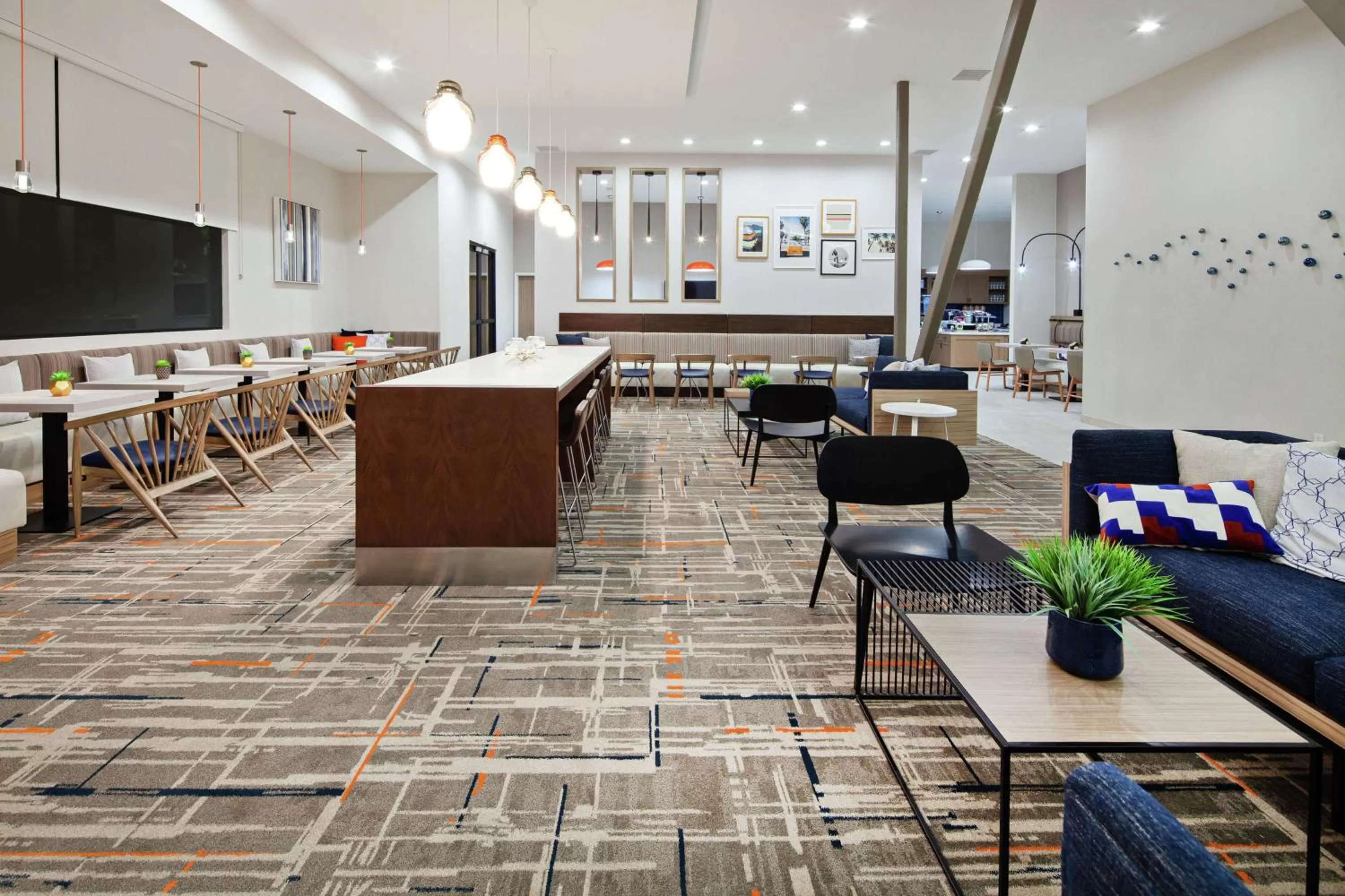 Lobby or reception in Homewood Suites By Hilton San Diego Central
