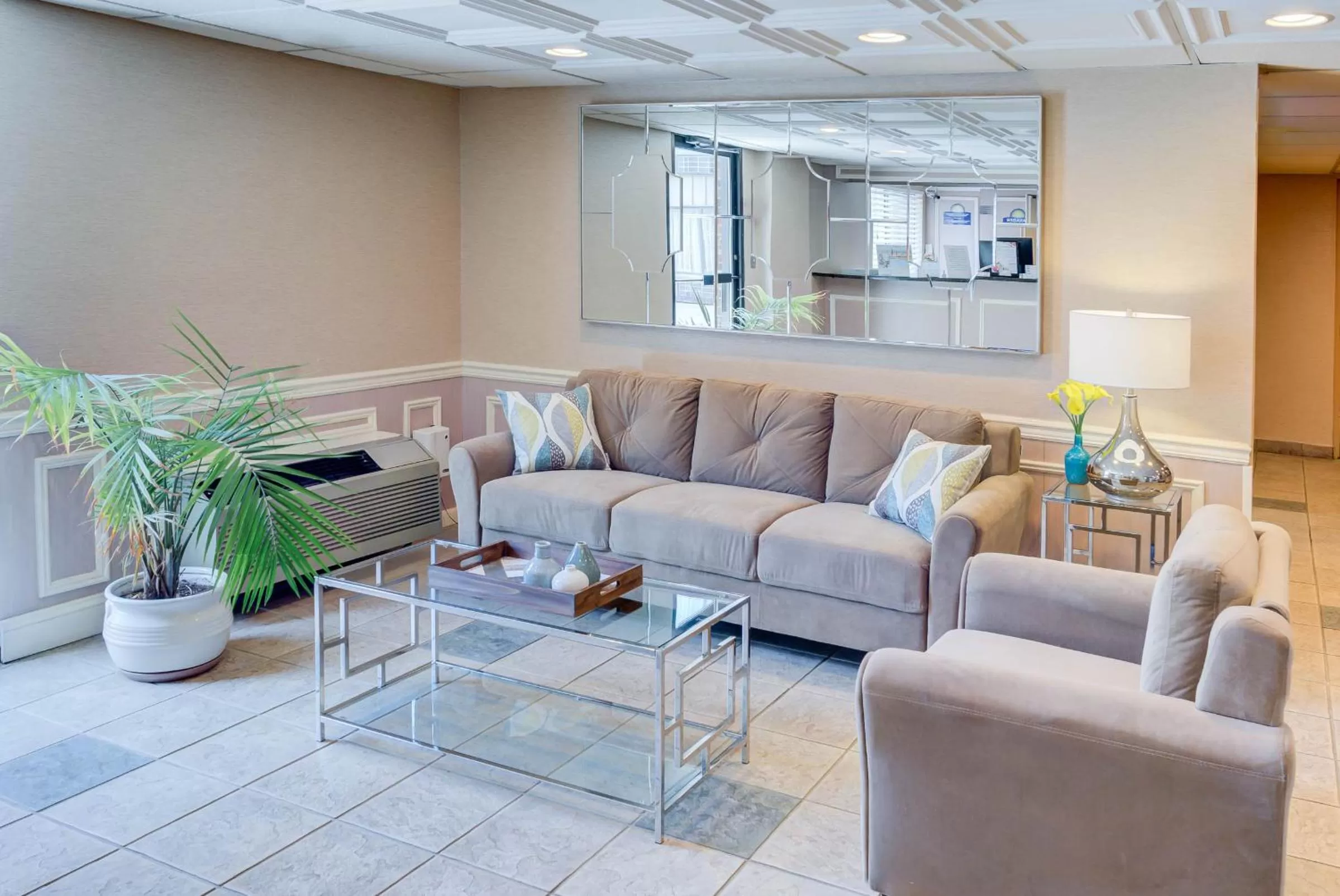 Lobby or reception in Windsor Hotel