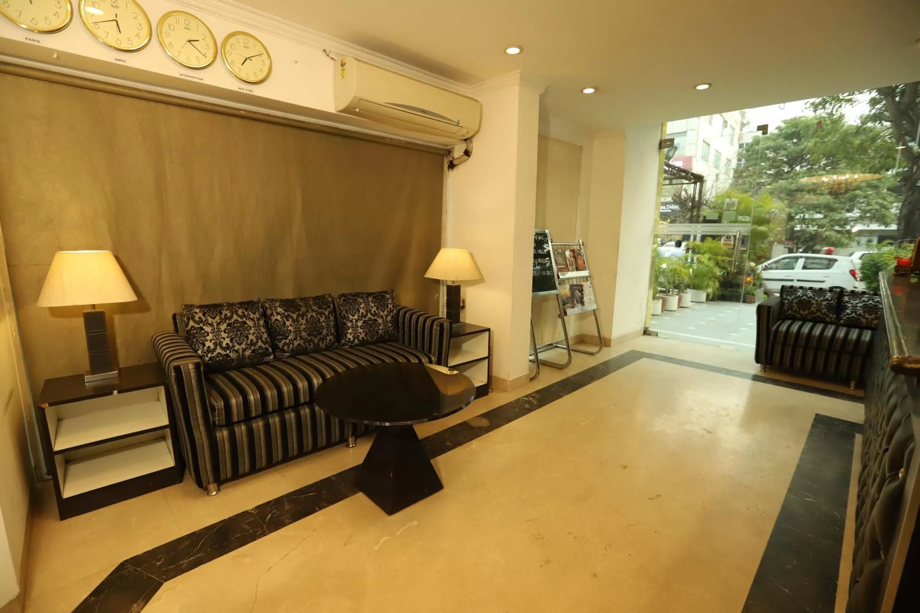 Facade/entrance in Hotel Capitol Hills - Greater Kailash Delhi