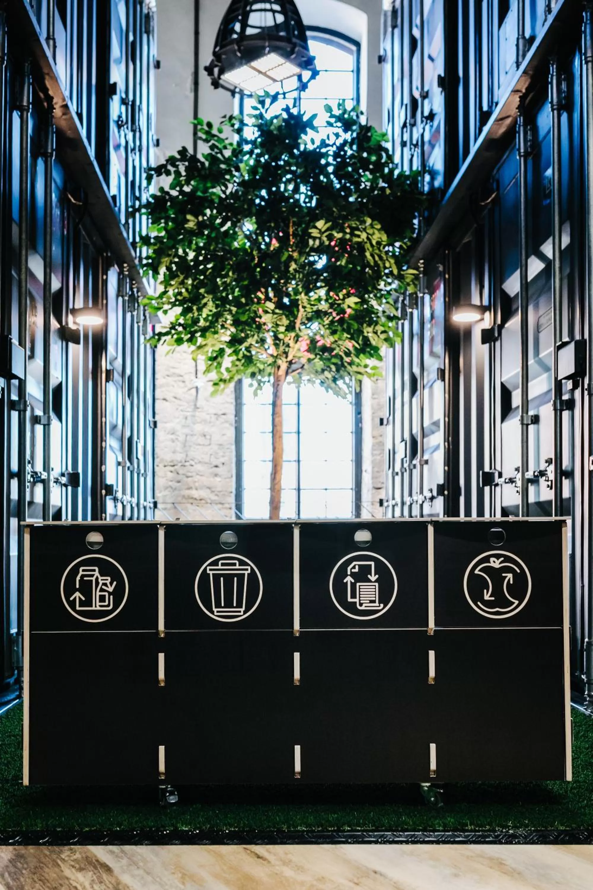 Area and facilities in Hektor Container Hotel