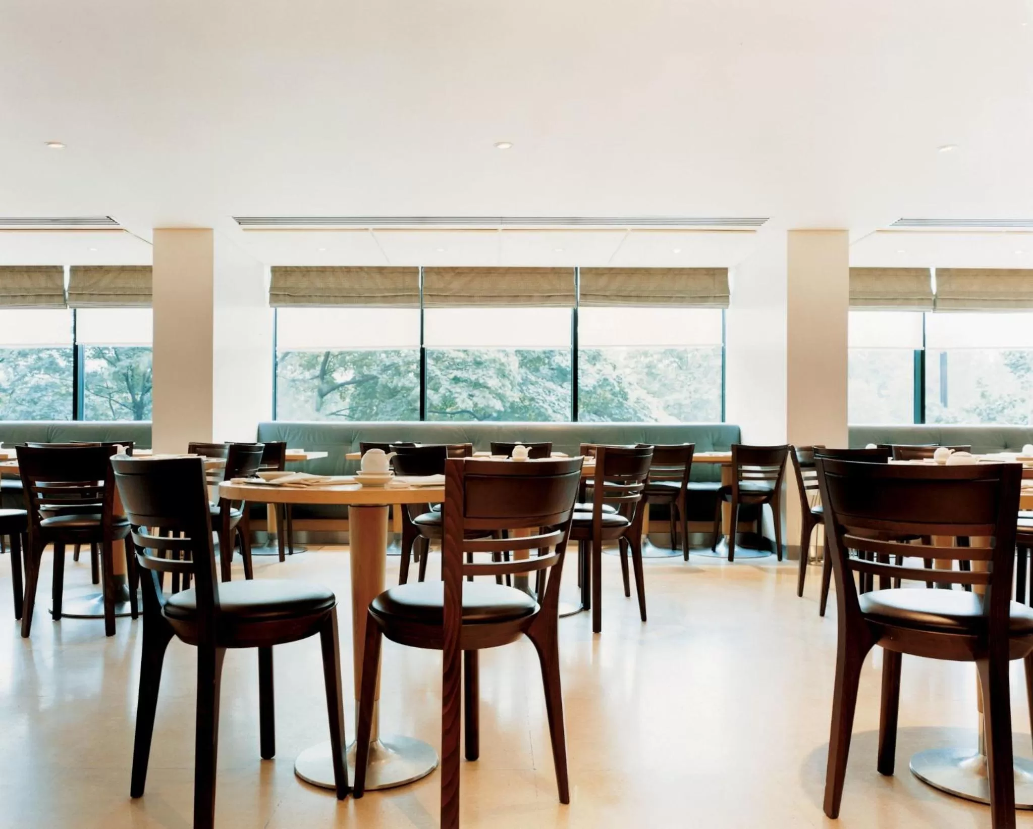 Restaurant/places to eat in COMO Metropolitan London