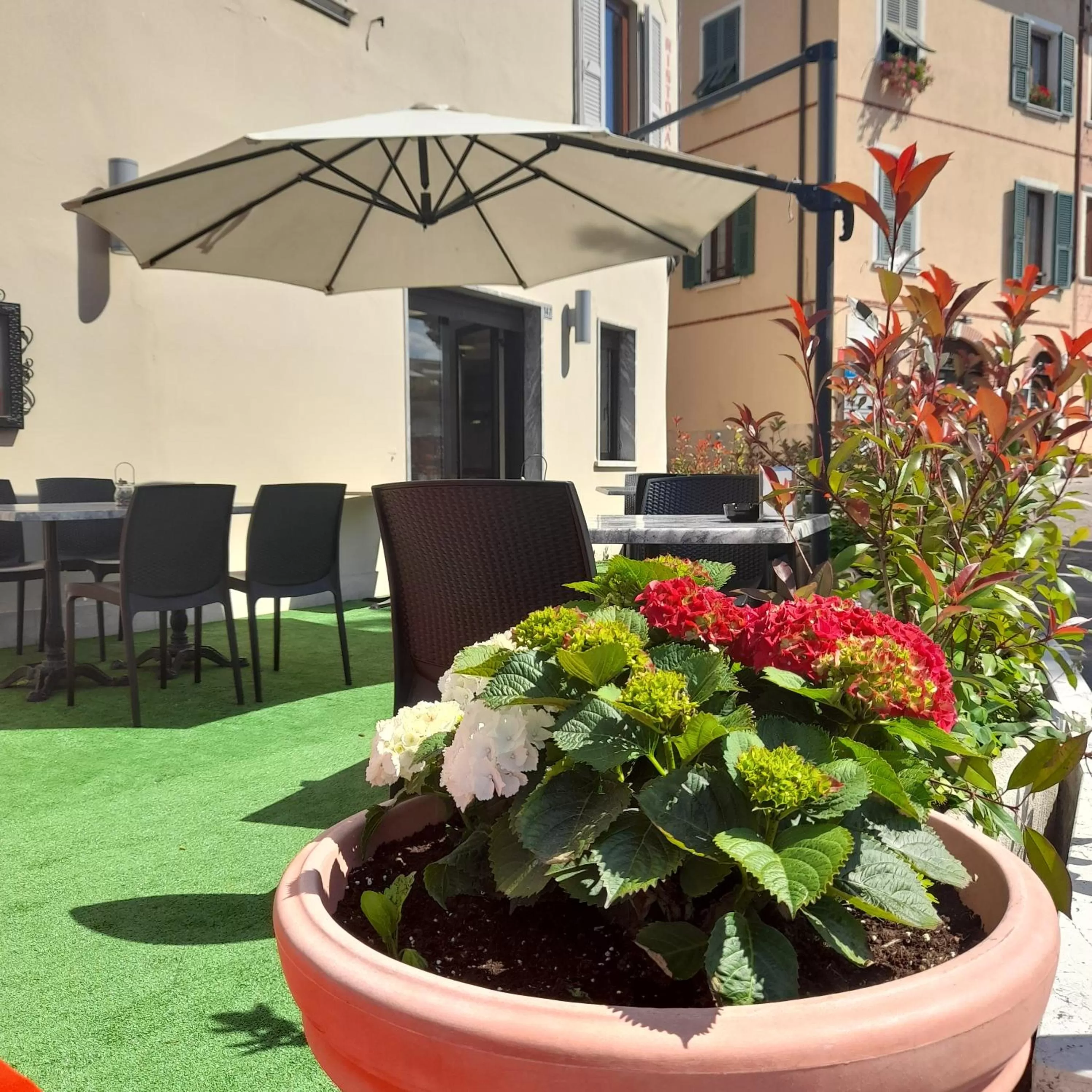 Property building in Bike Hotel Touring Gardone Riviera & Wellness