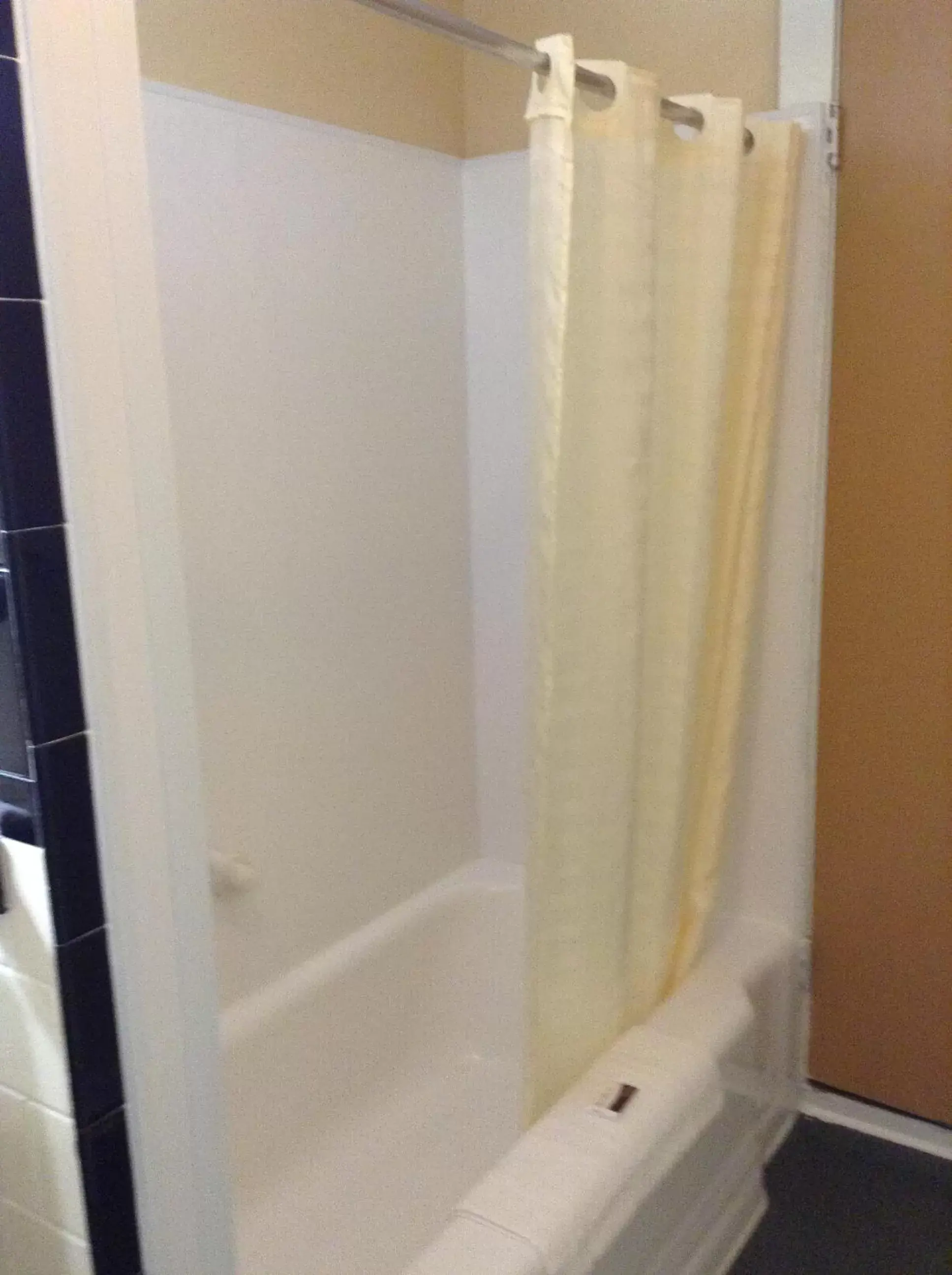 Queen Room with Two Queen Beds with Balcony in Briarcliff Motel Queen Room with Two Queen Beds with Balcony in Briarcliff Motel