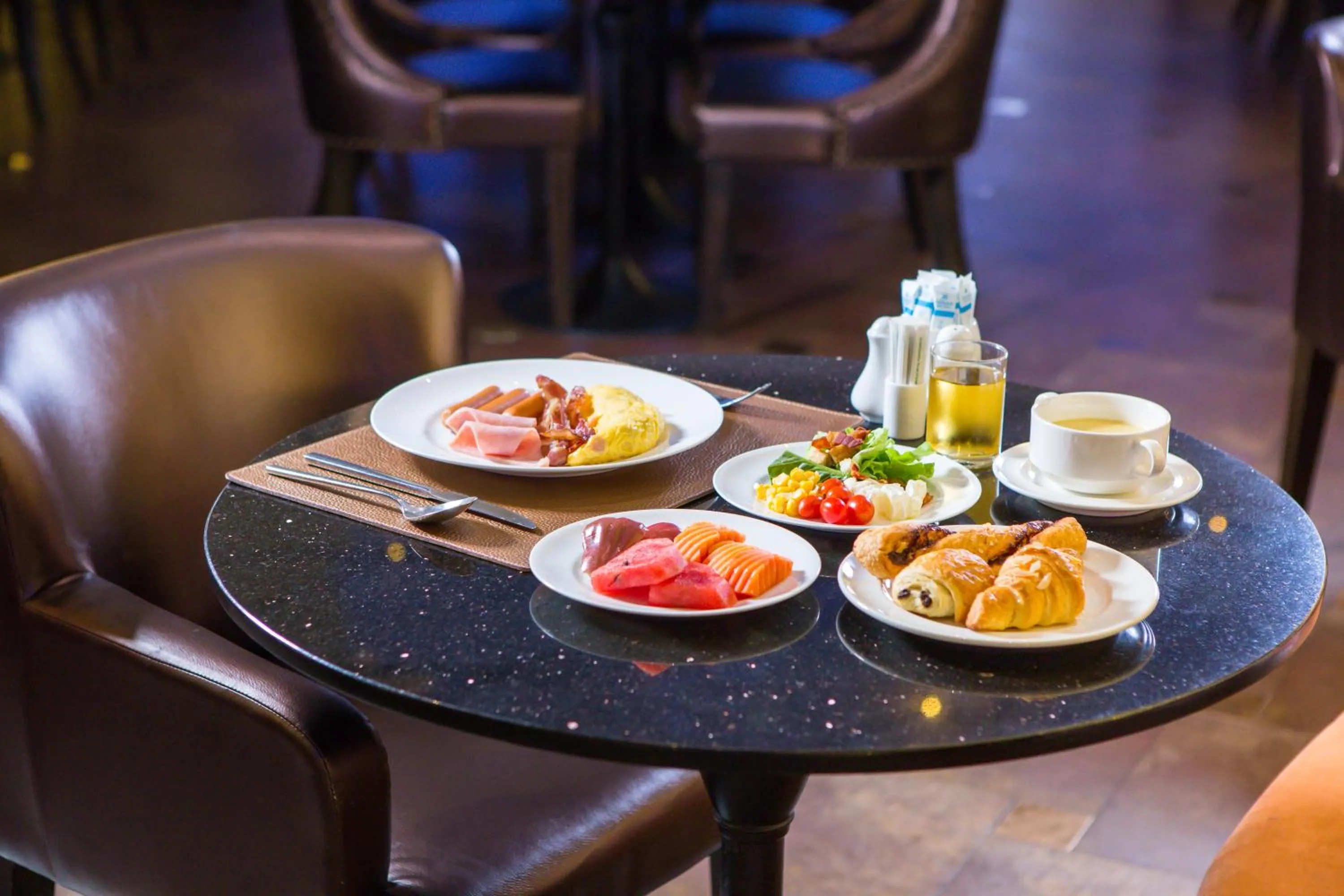 Food and drinks in Amaranta Hotel