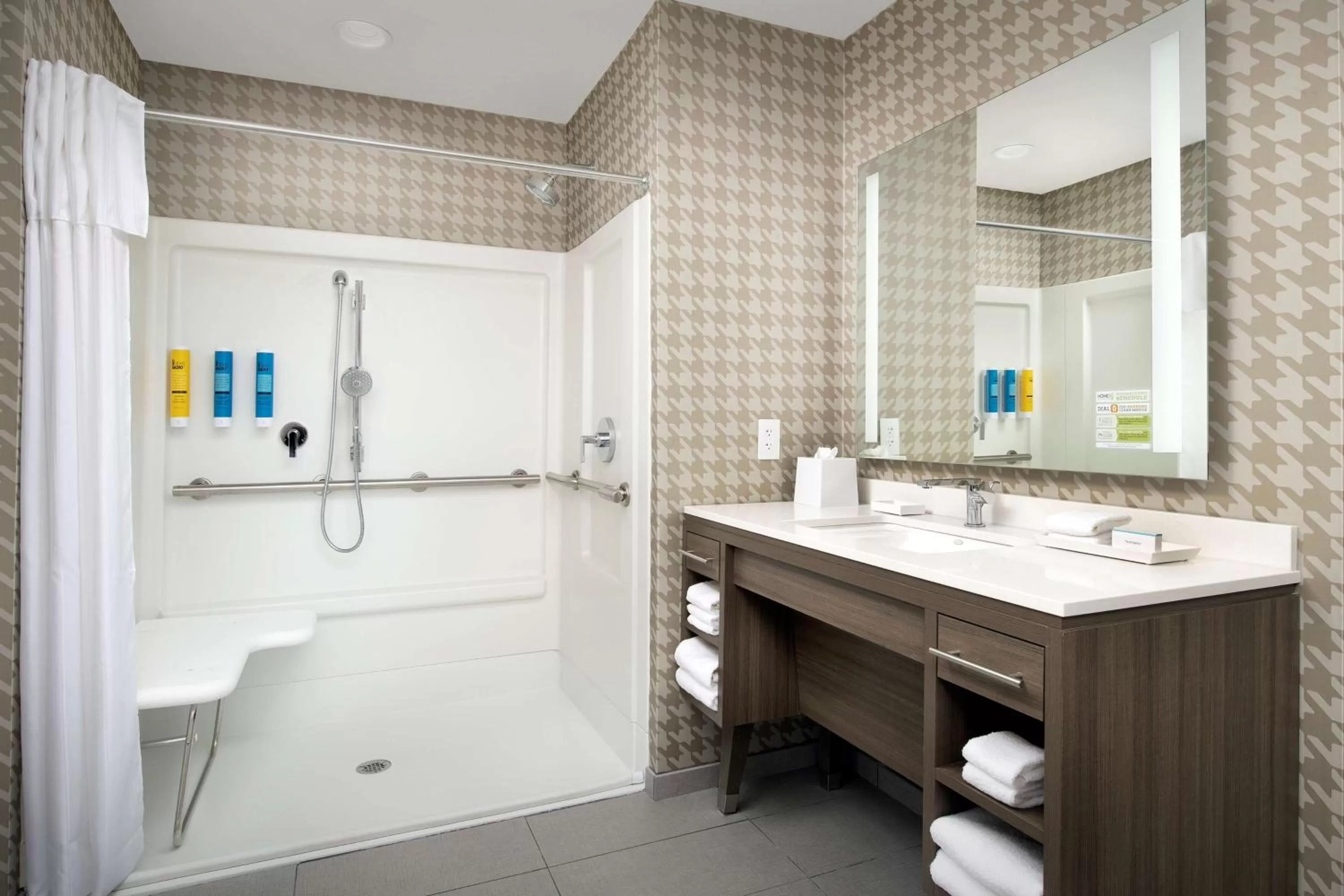 Bathroom in Home2 Suites By Hilton Columbia Southeast Fort Jackson