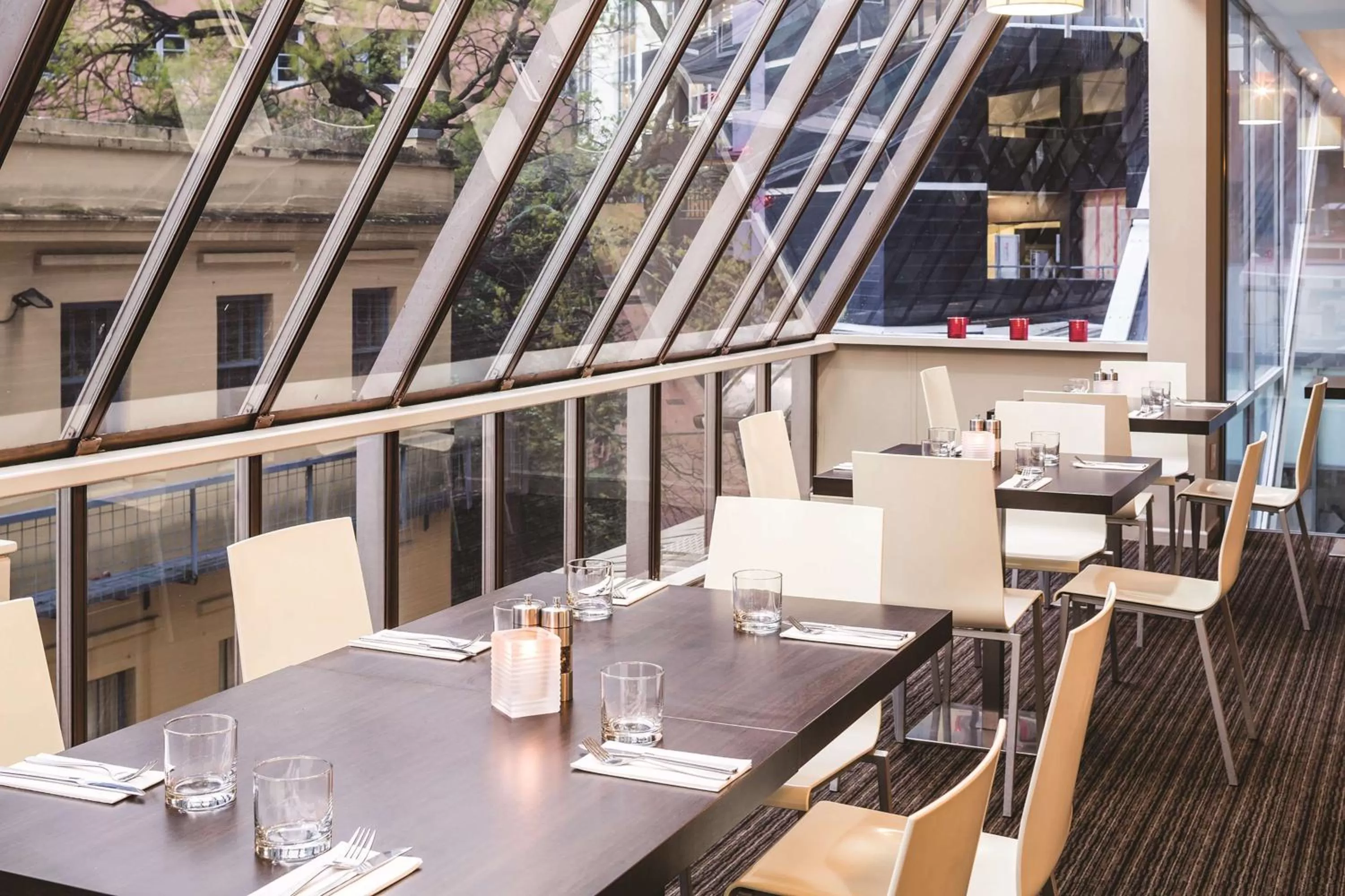 Restaurant/places to eat in Travelodge Hotel Wellington