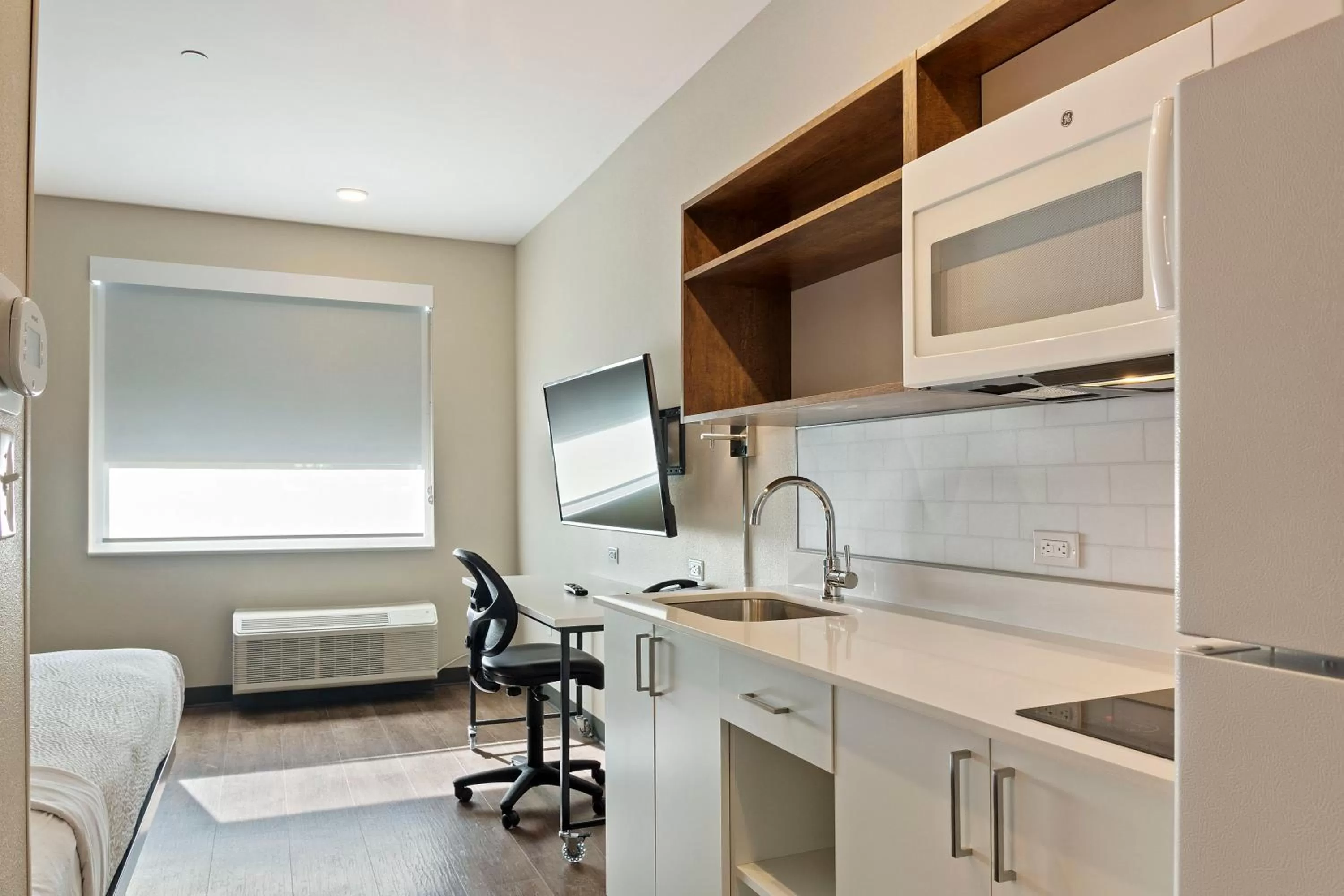 Kitchen or kitchenette in Extended Stay America Premier Suites - Phoenix - Chandler - Downtown