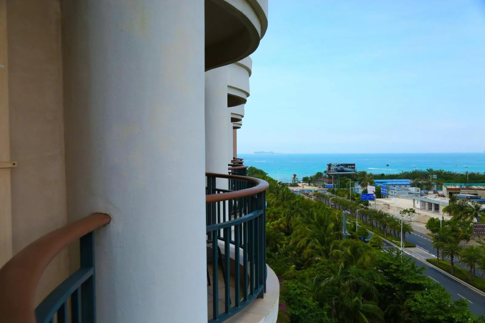 Balcony/Terrace in Howard Johnson Resort Sanya Bay