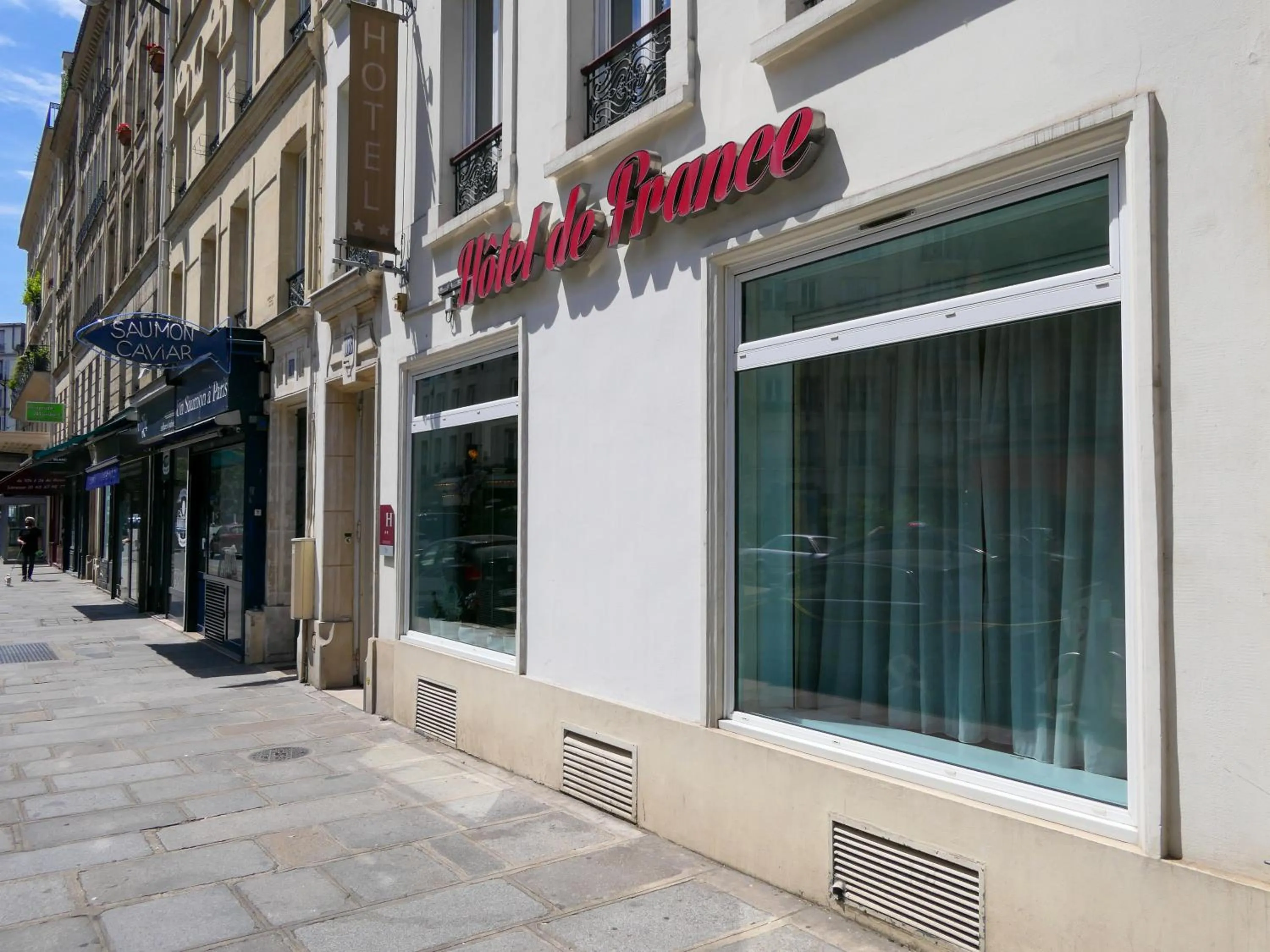Facade/entrance in Hôtel de France Quartier Latin