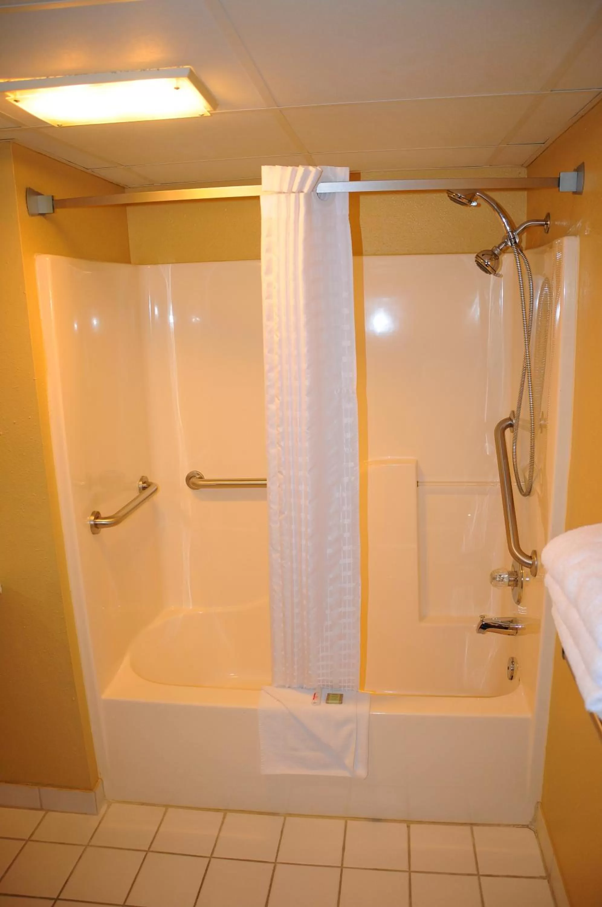 Bathroom in Super 8 by Wyndham Lamar