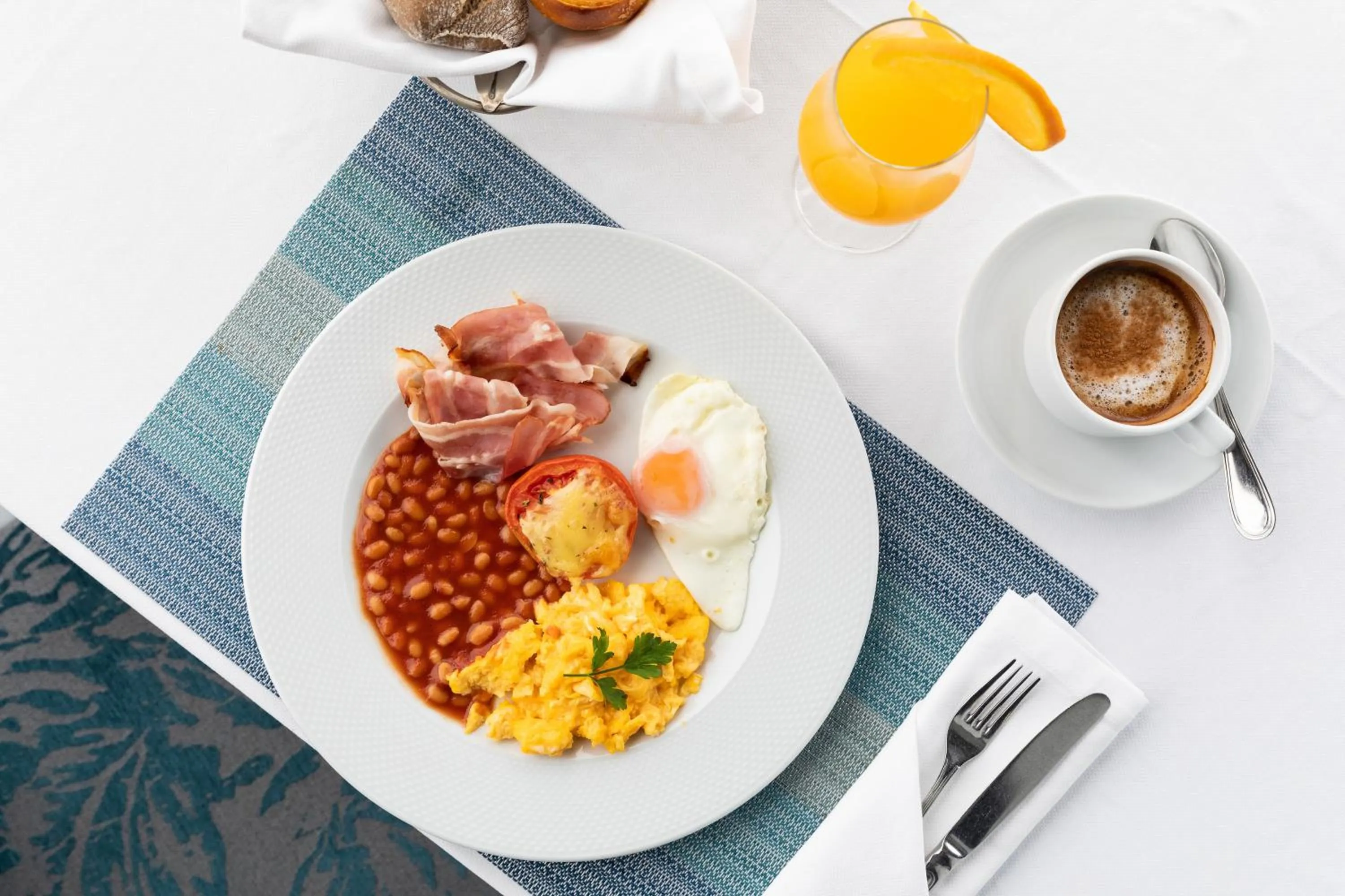 Breakfast in Hotel Black Tulip - Porto Gaia