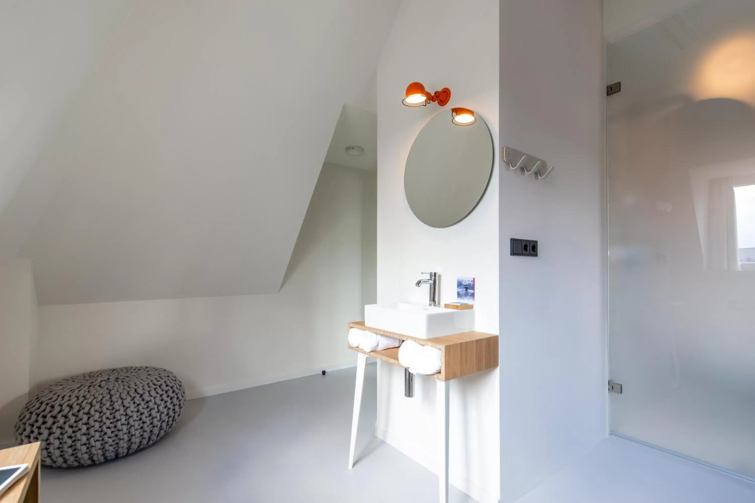 Deluxe Quadruple Room in the bellhop Deluxe Quadruple Room in the bellhop