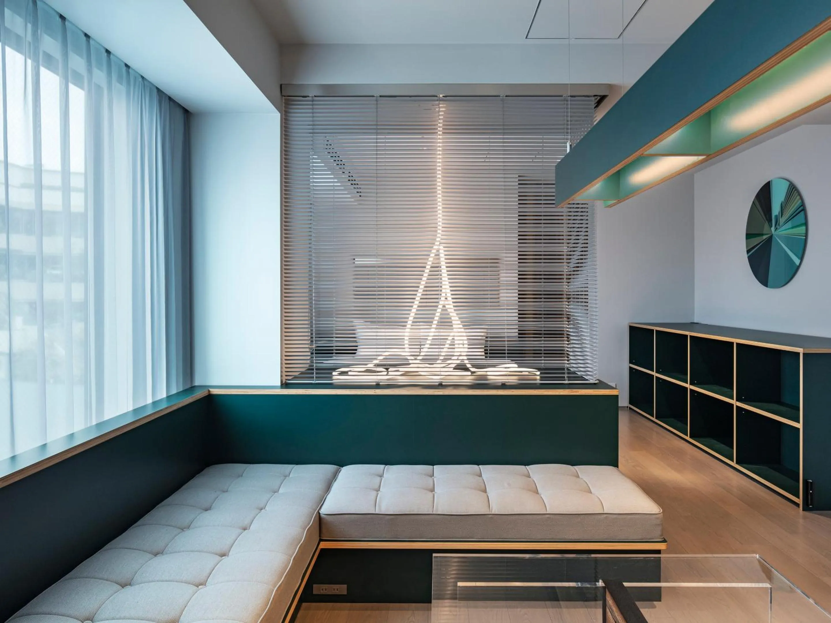 Photo of the whole room, Bed in all day place shibuya