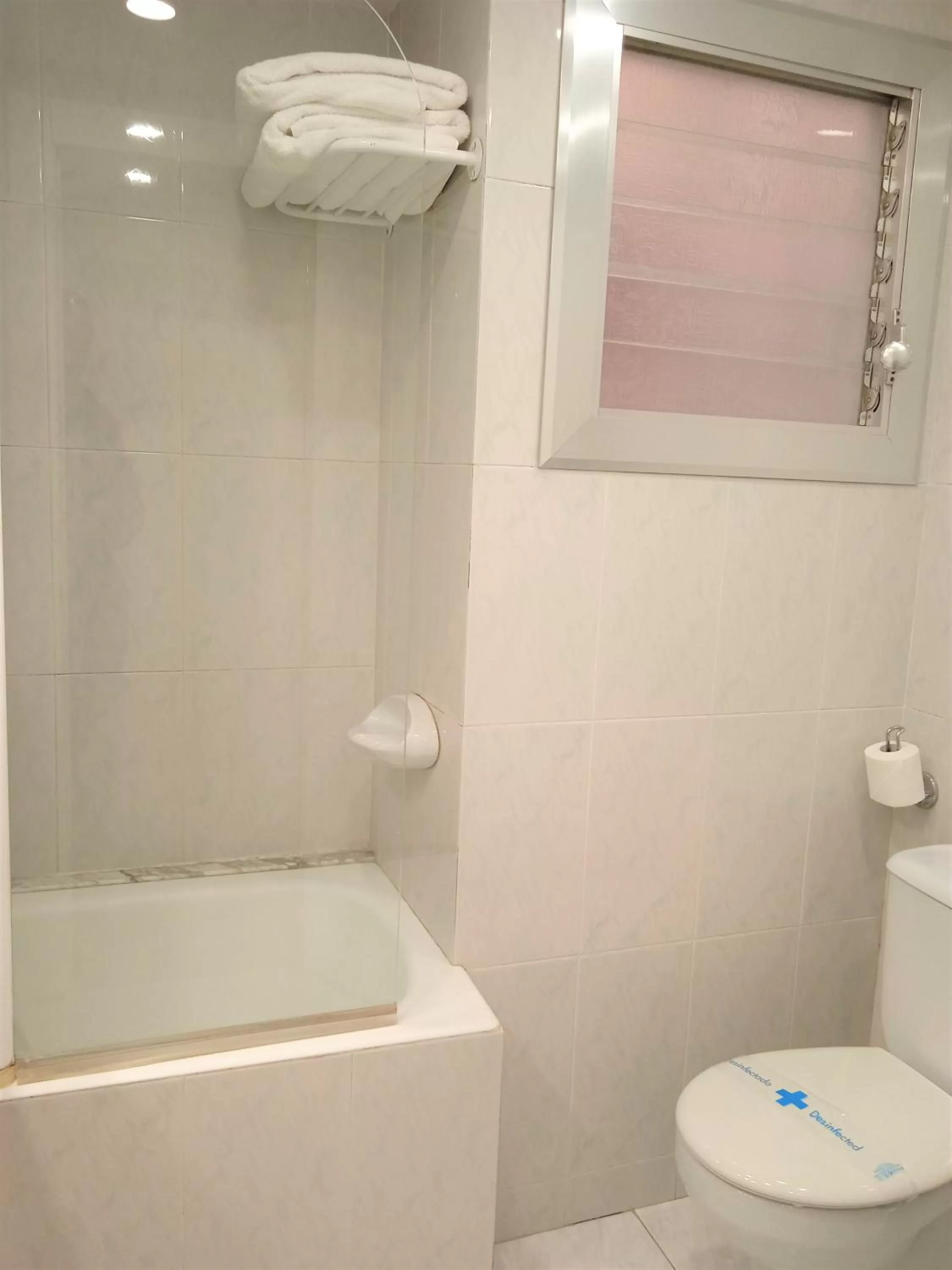 Bathroom in Hotel 153