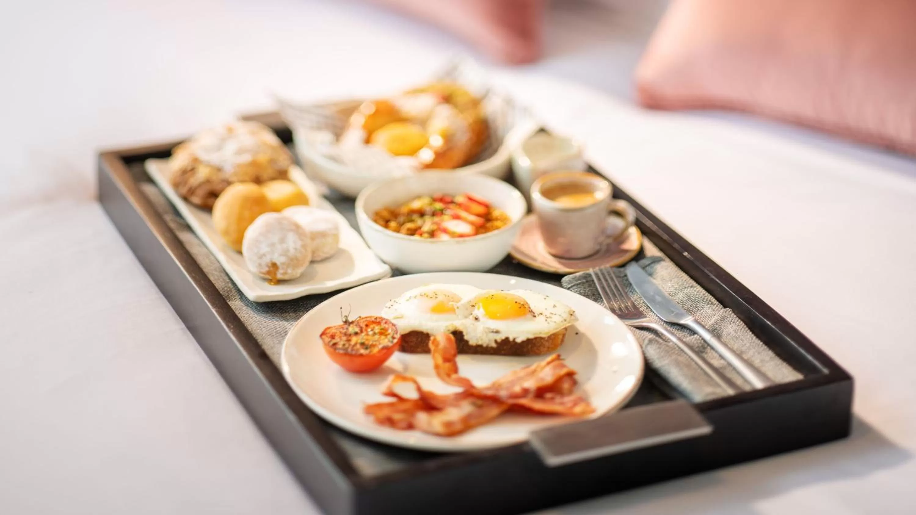 Bedroom in Hotel Indigo Adelaide Markets by IHG