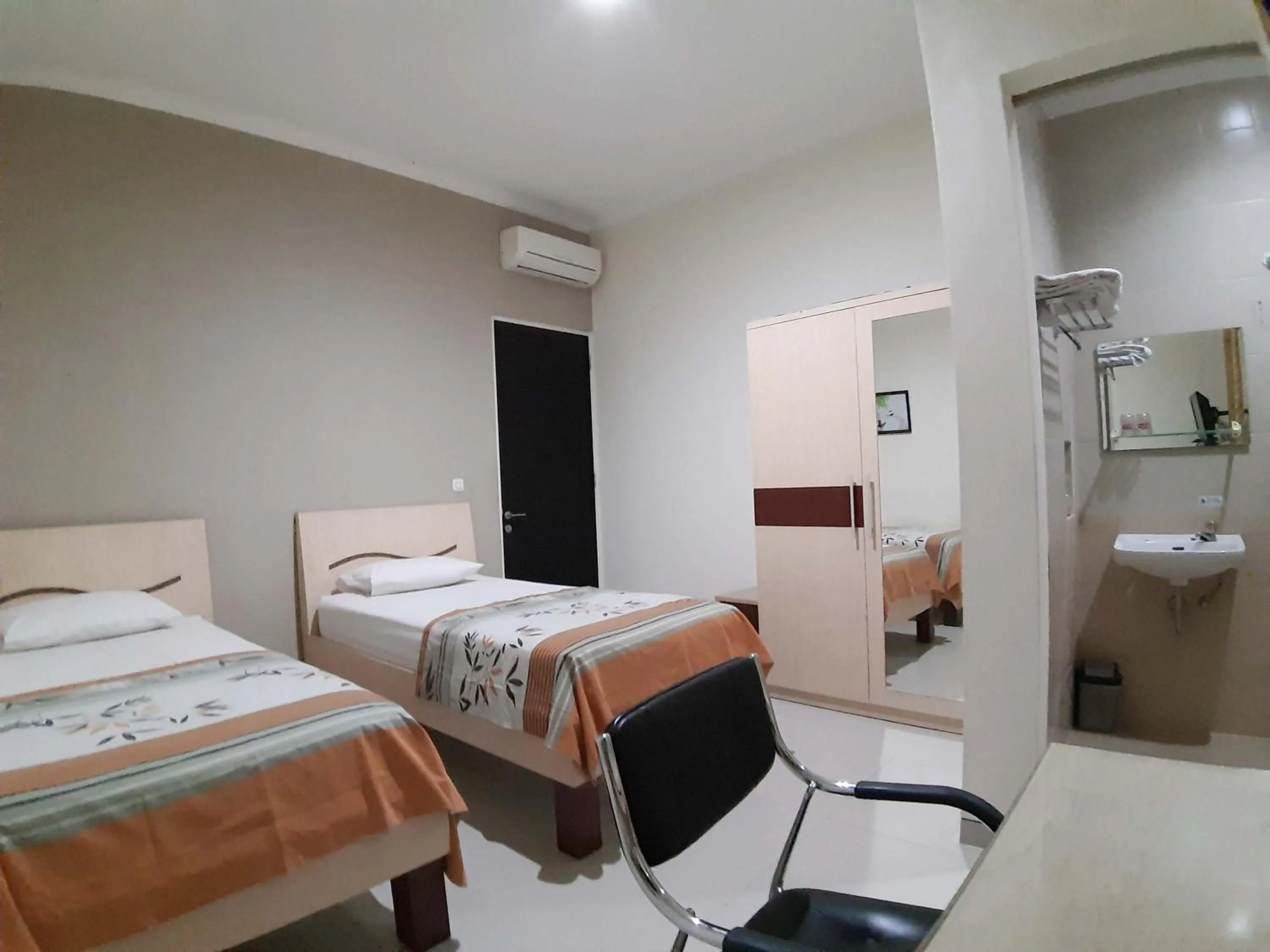 Bed in Ikiru to Live