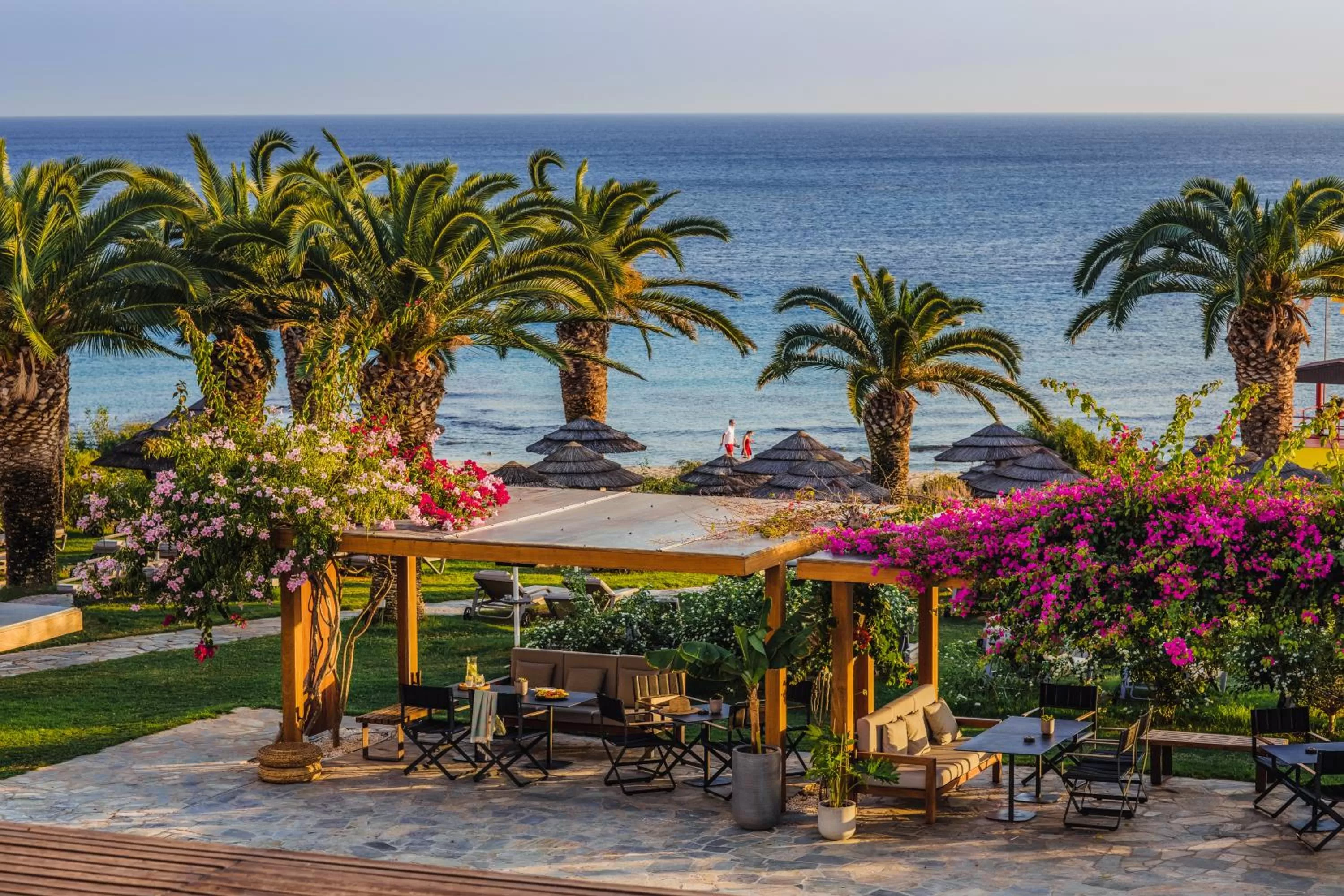 Restaurant/places to eat in Alion Beach Hotel