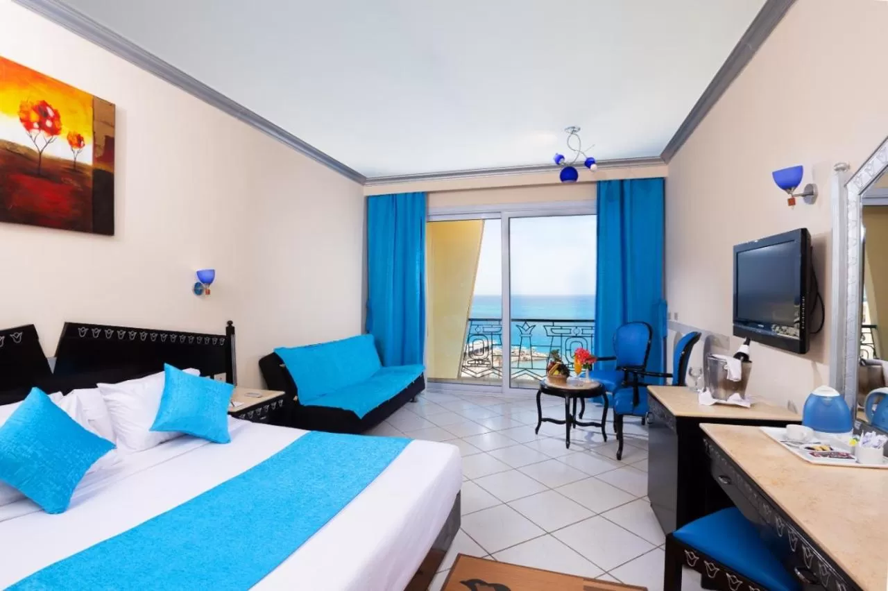 Photo of the whole room, Bed in King Tut Aqua Park Beach Resort