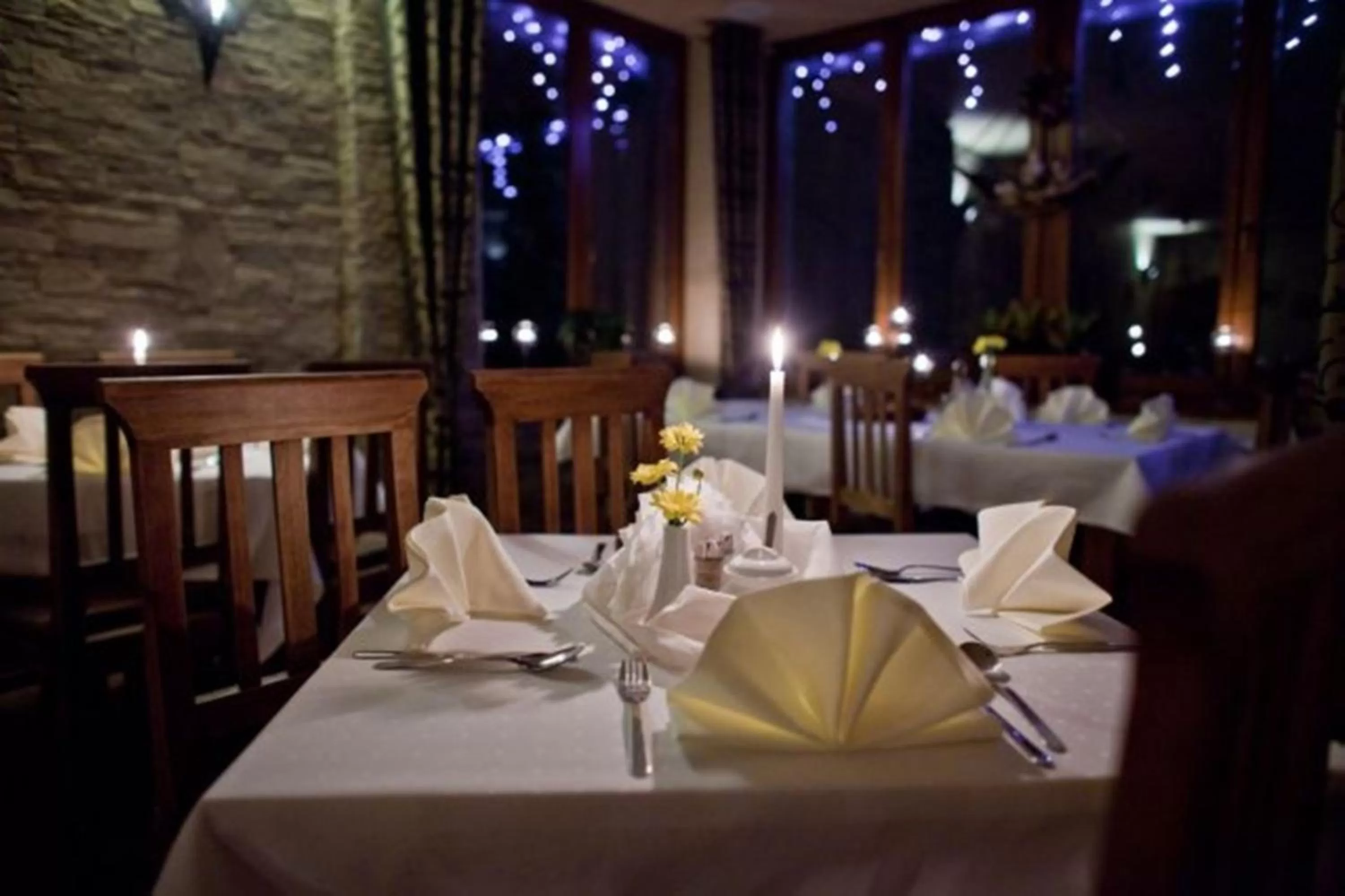 Restaurant/places to eat in Hotel Dwór Karolówka