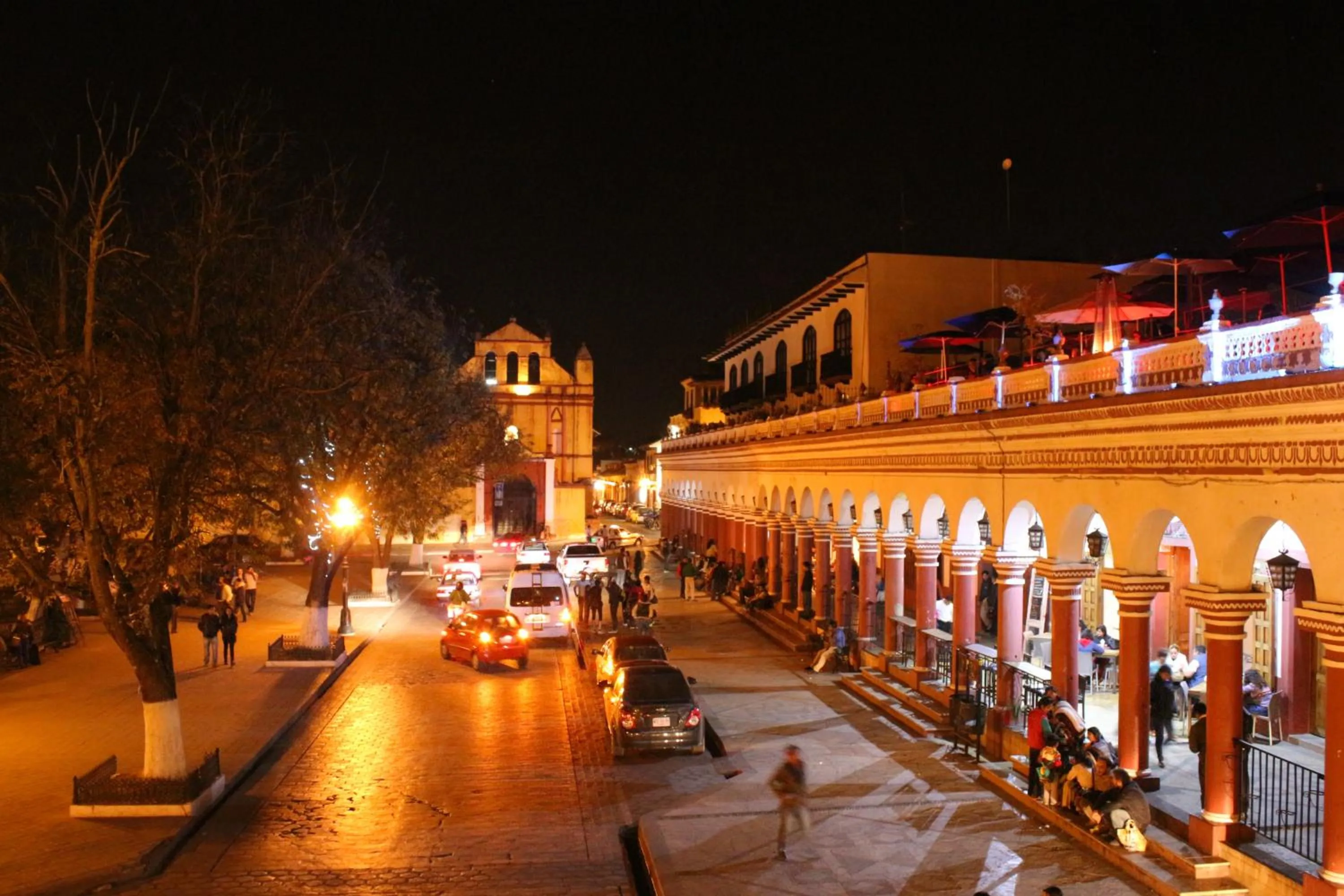 Property building in Hotel Santa Clara