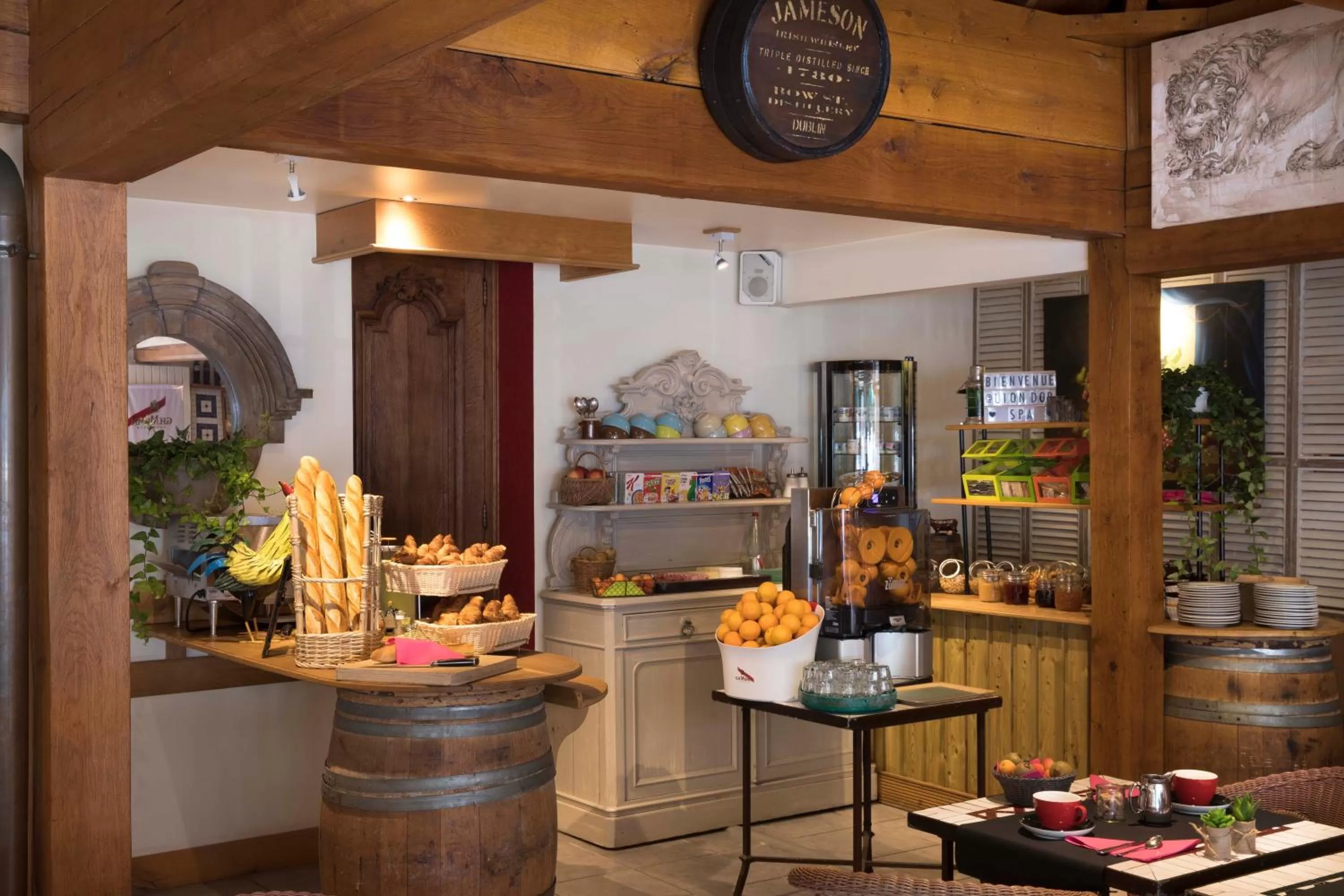 Food in Hotel et Spa Le Lion d'Or