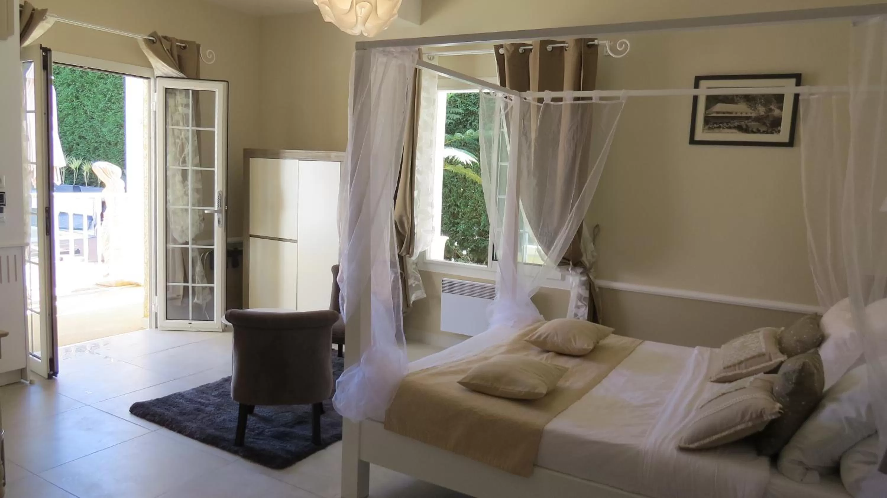 Bed in Hotel Le Cilaos