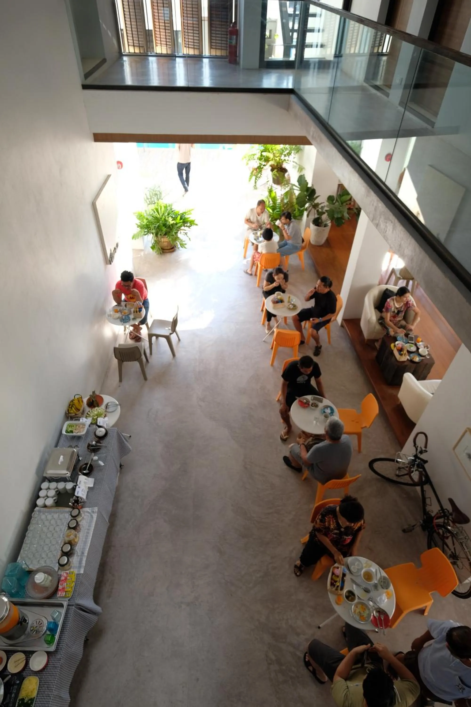 Restaurant/places to eat in NornDee Hotel