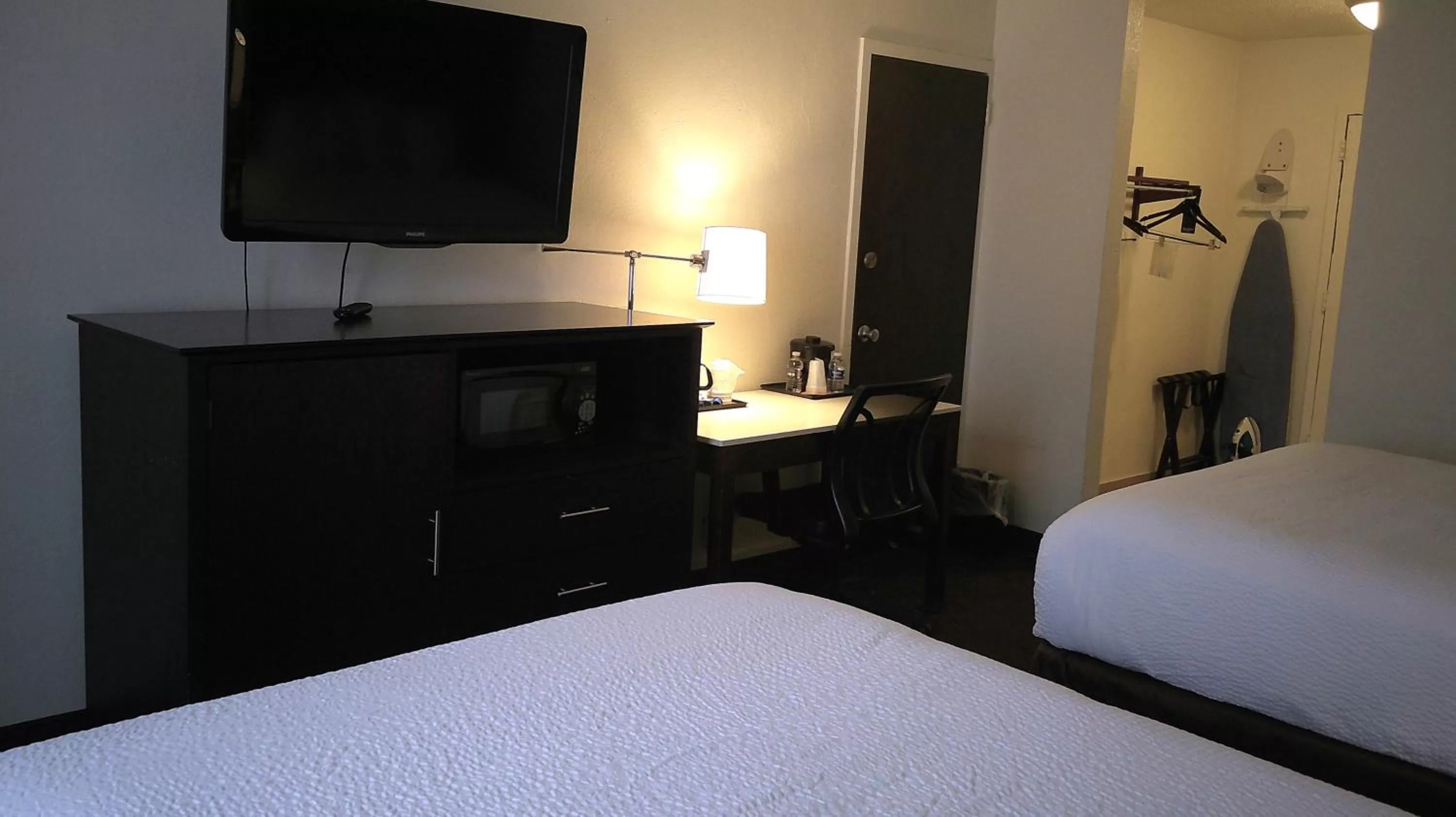 Bed in Wyndham Garden Detroit Metro Airport