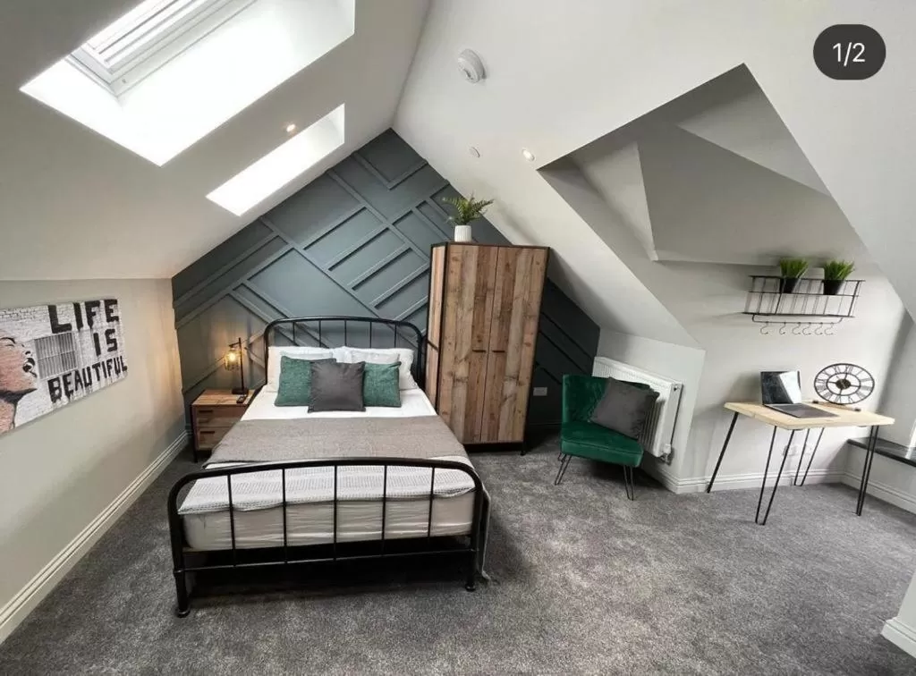 Mansel House - by TIFA Stays