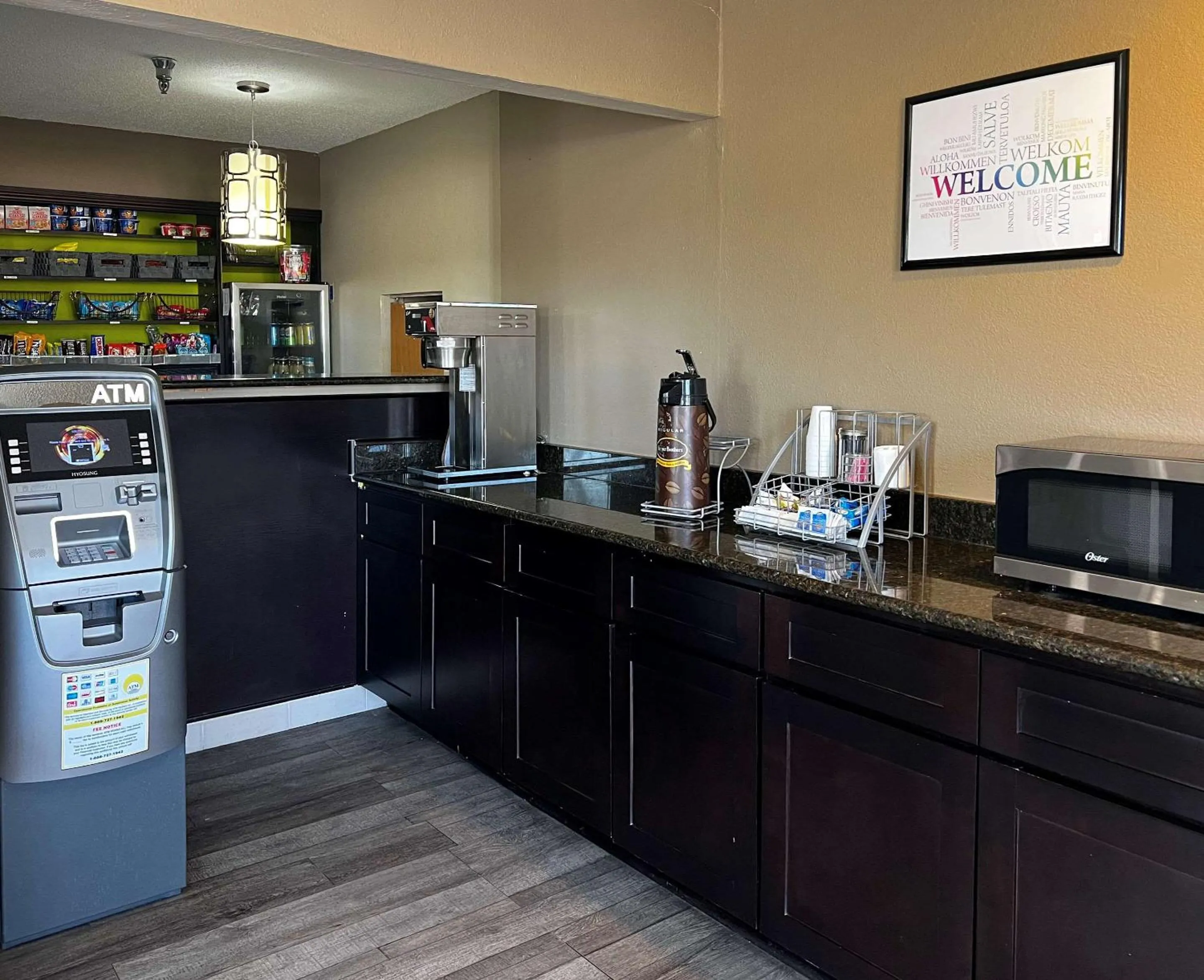 Breakfast in Econo Lodge