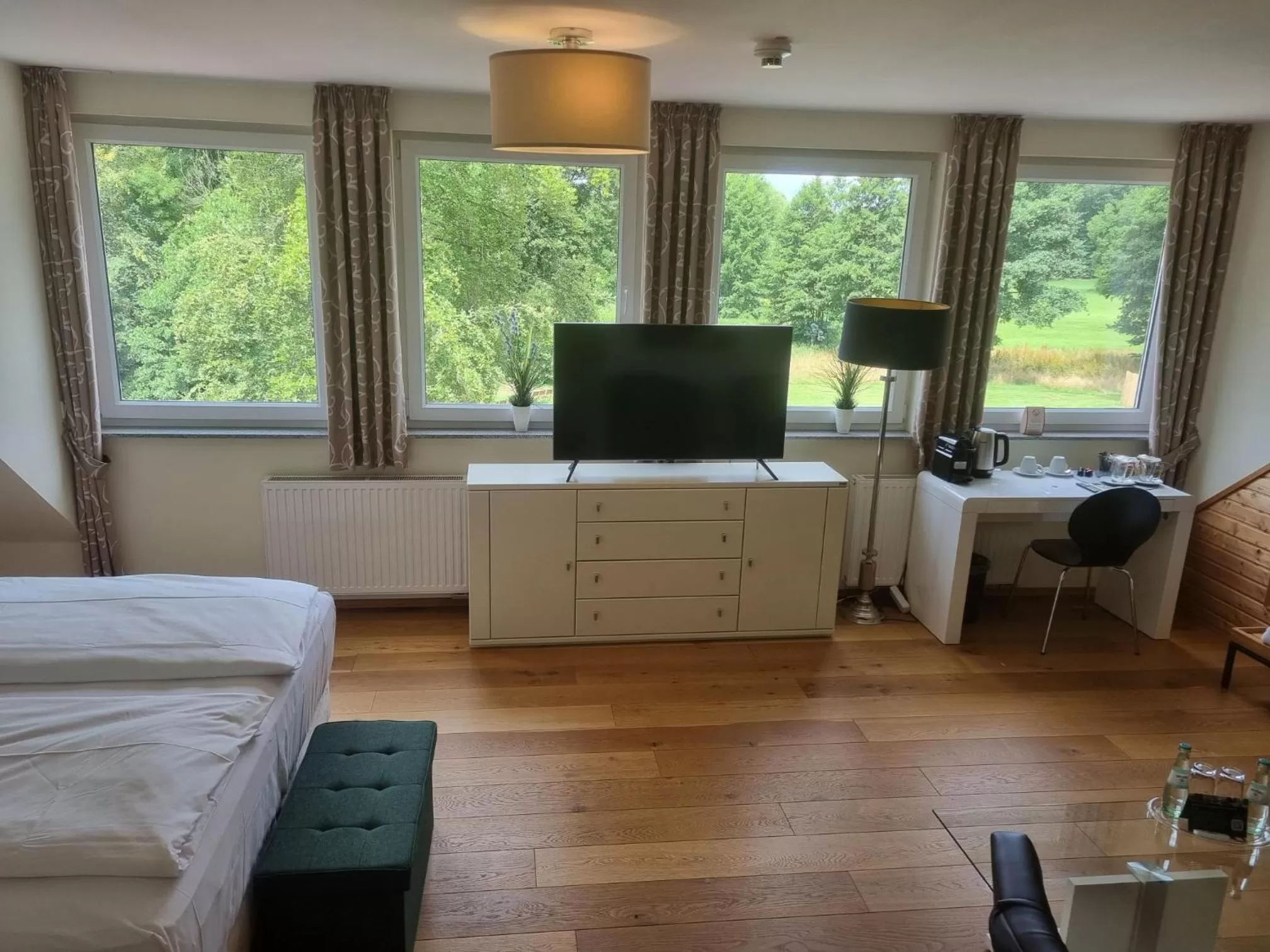 View (from property/room), TV/Entertainment Center in Die LÜ - Lüttelforster Mühle