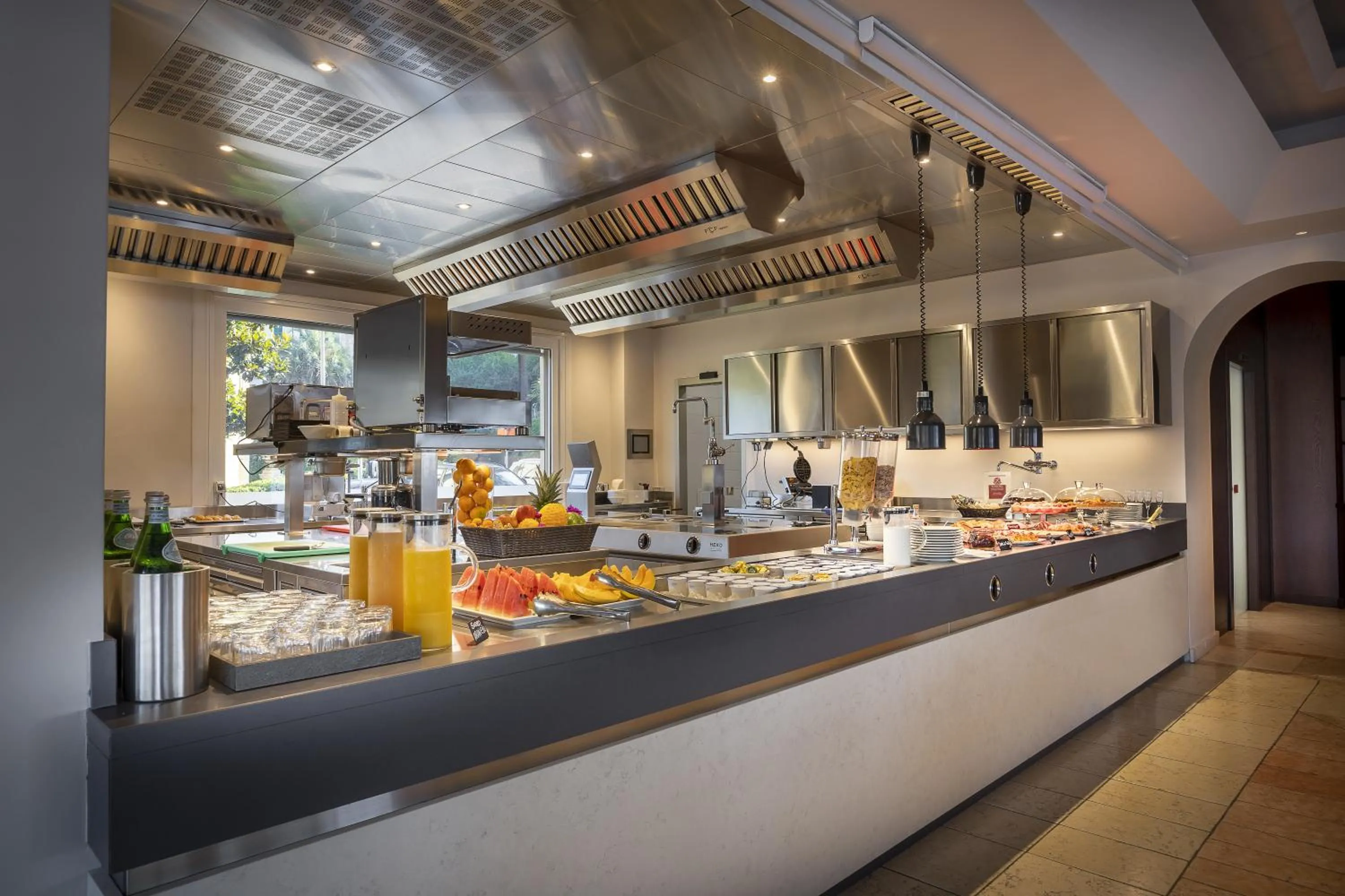 Kitchen or kitchenette in Hotel Continental