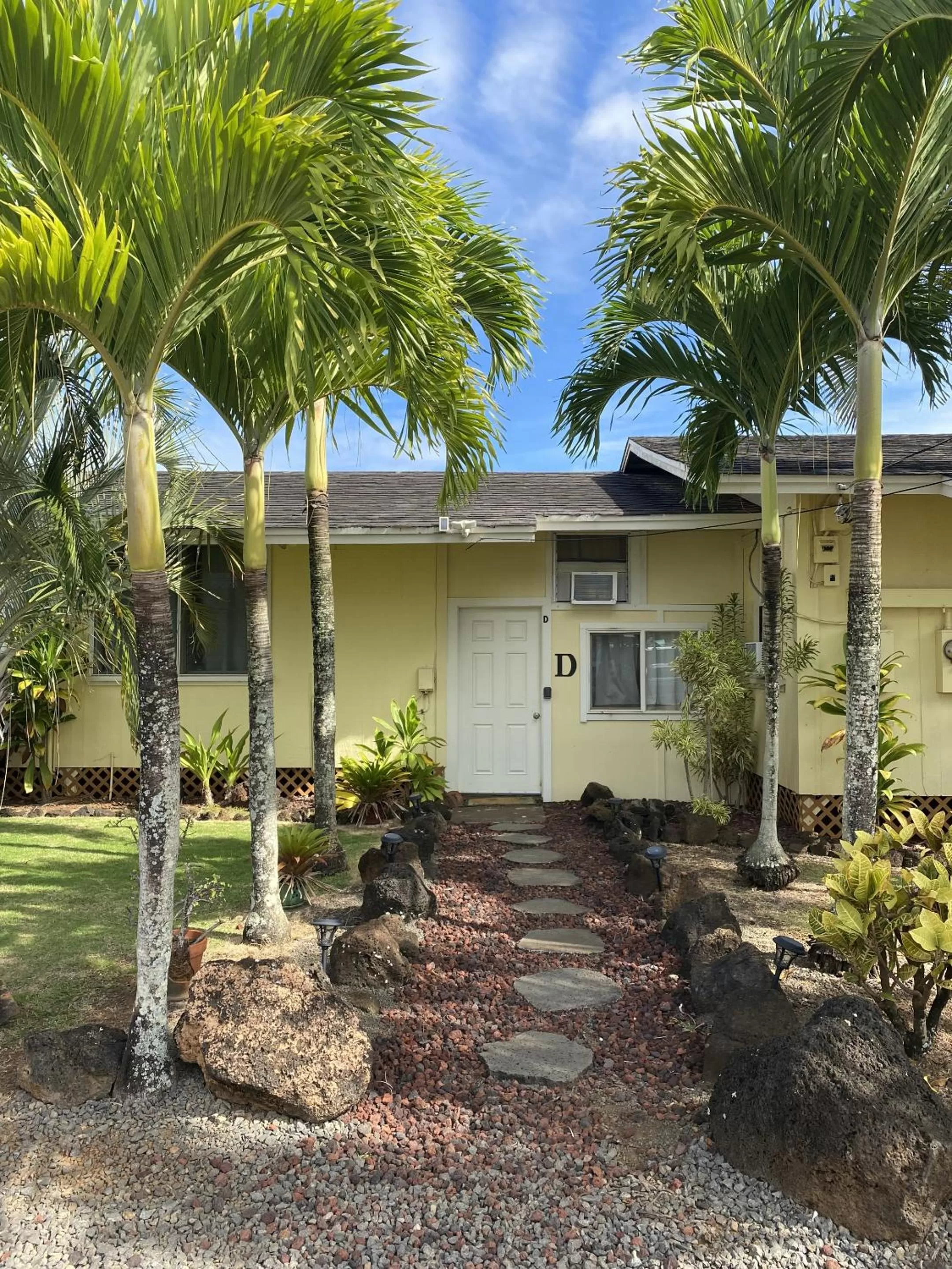 Property building in Kauai Palms Hotel