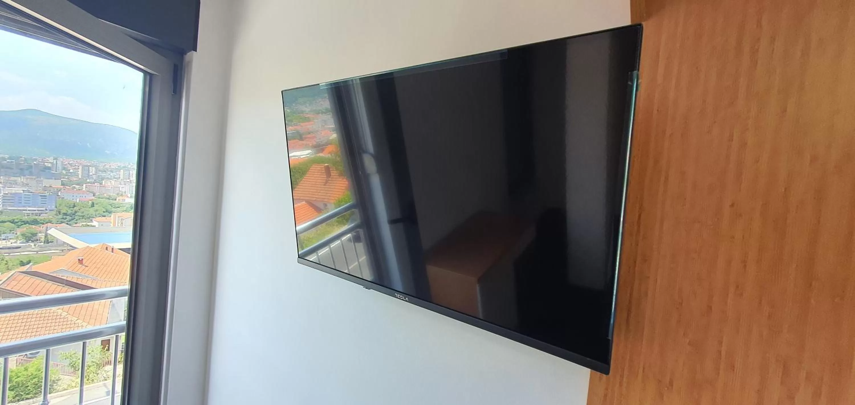 Property building, TV/Entertainment Center in Hotel Rivero A&S