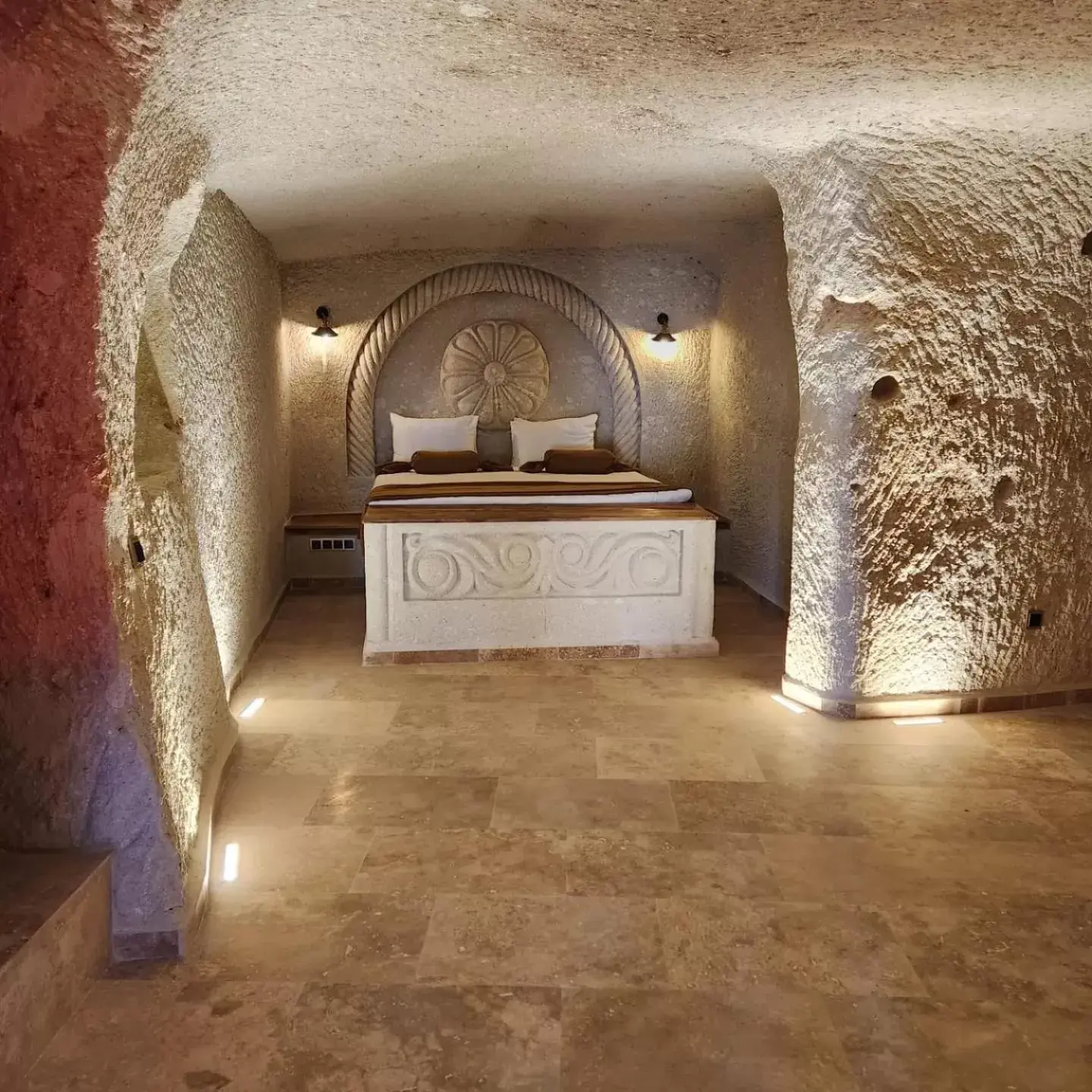 Queen Suite in Elite Cave Suites Queen Suite in Elite Cave Suites