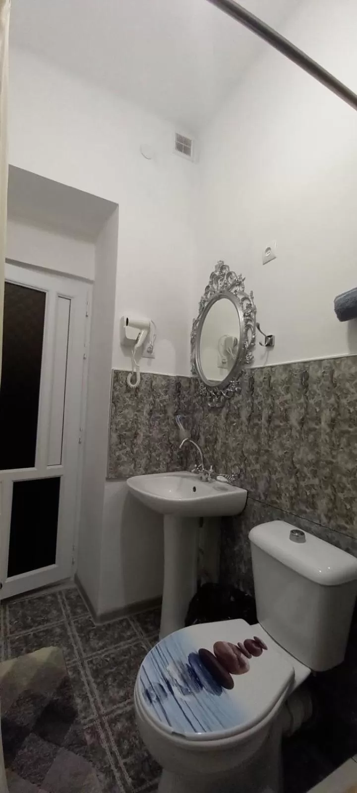 Bathroom in ApartHotel in Alaverdi