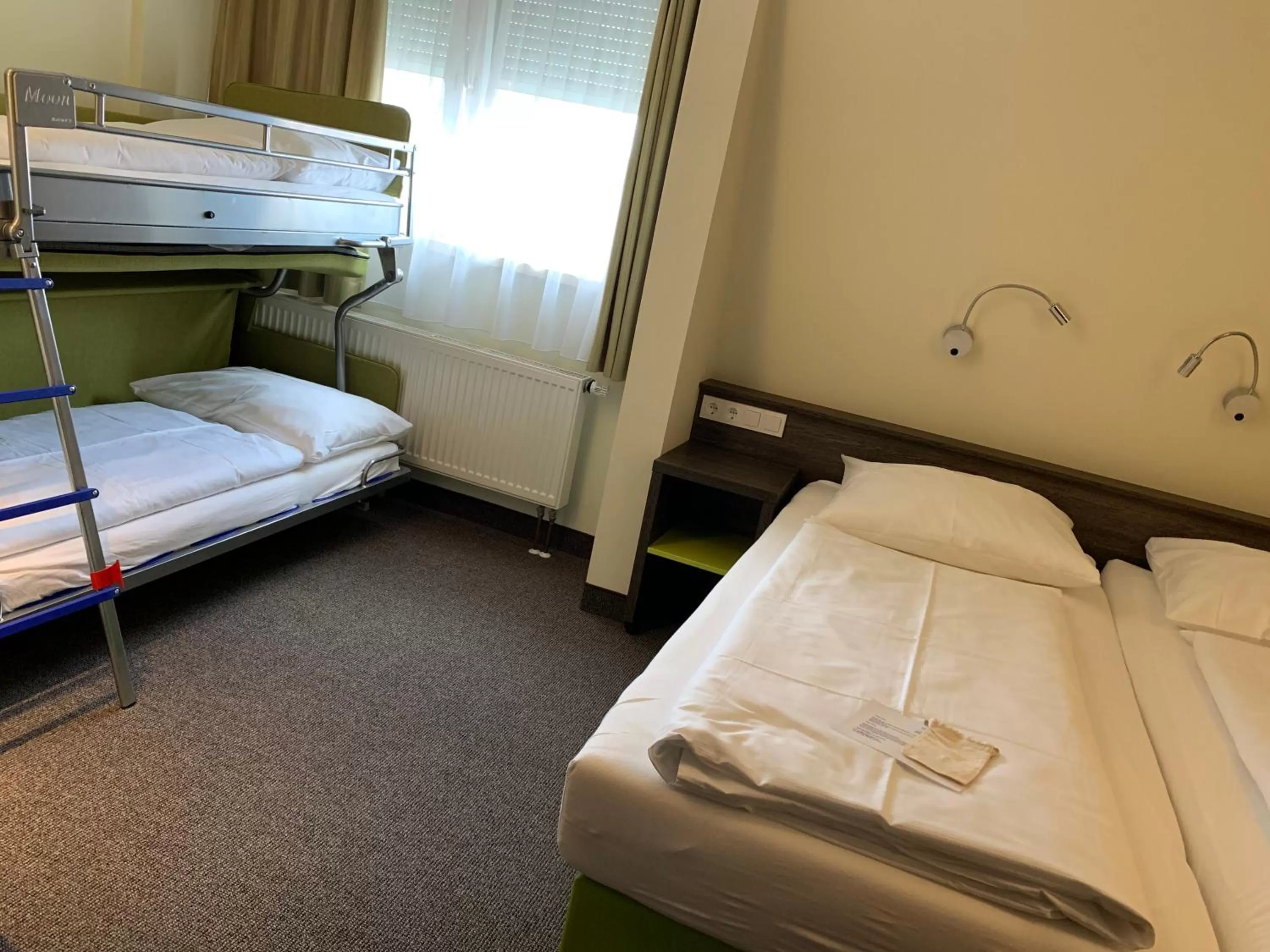 Photo of the whole room, Bunk Bed in Behringers City Hotel Nürnberg