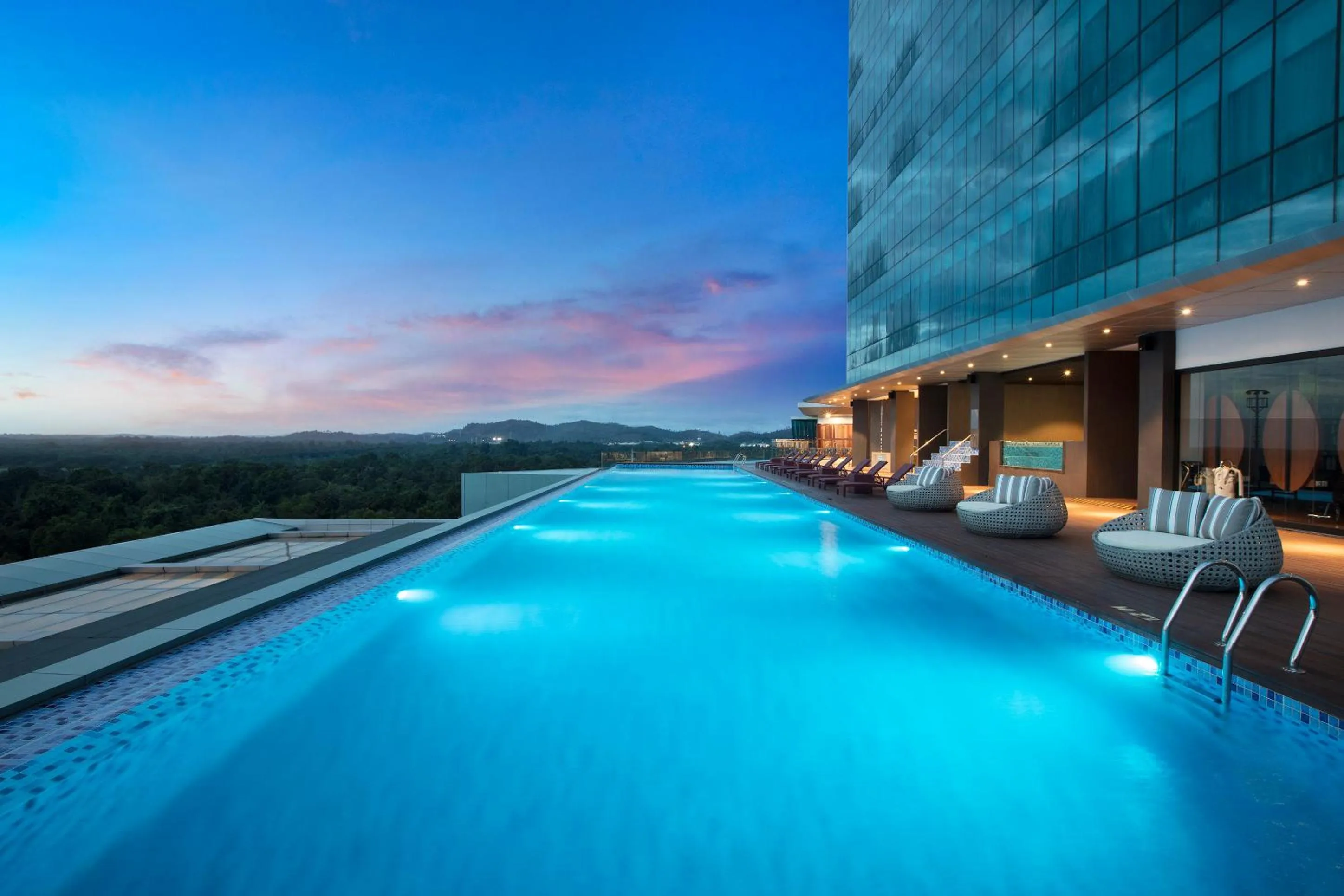 Swimming pool in Panbil Residence Serviced Apartment