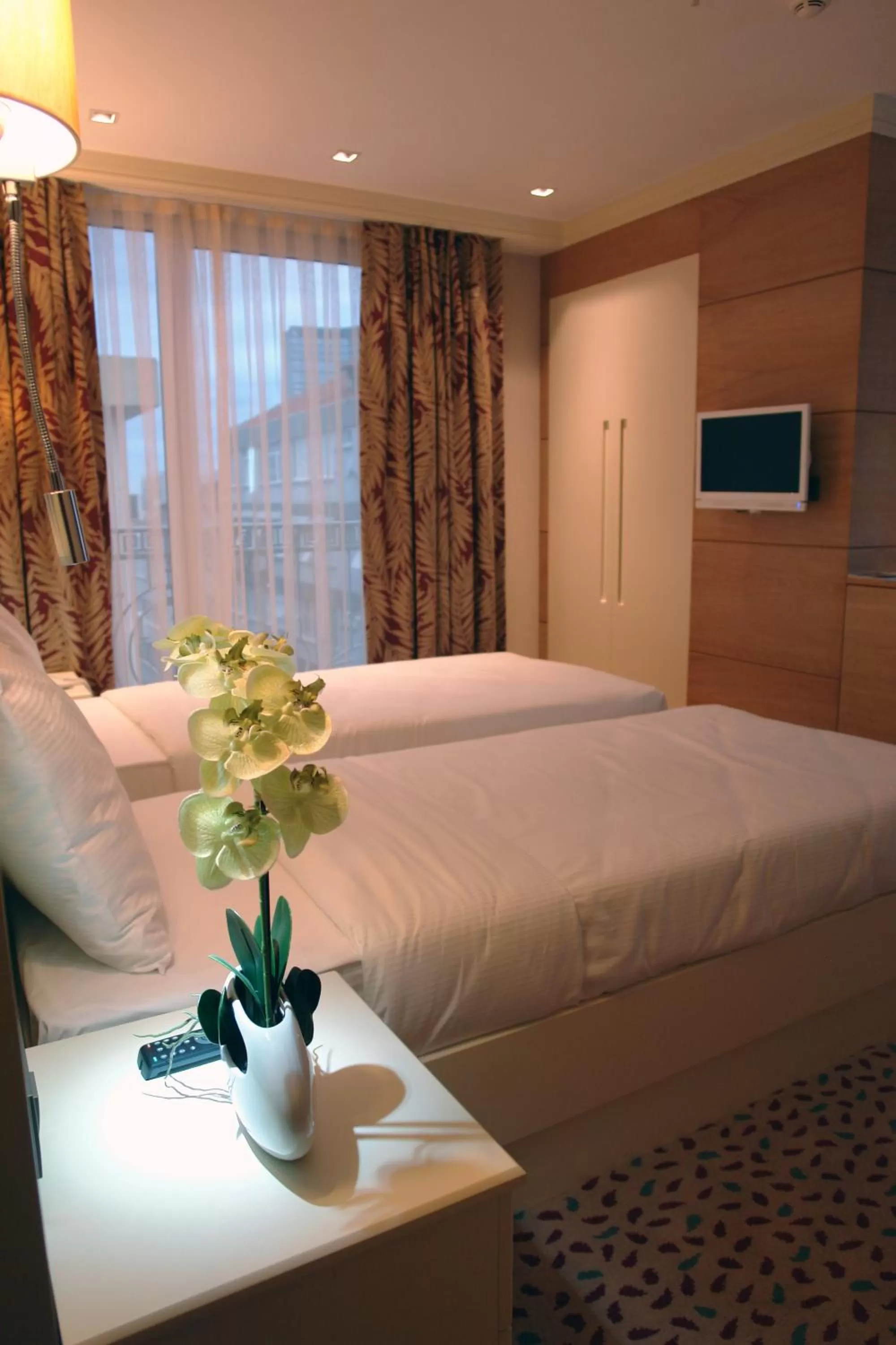 Double or Twin Room in Hotel Le Mirage