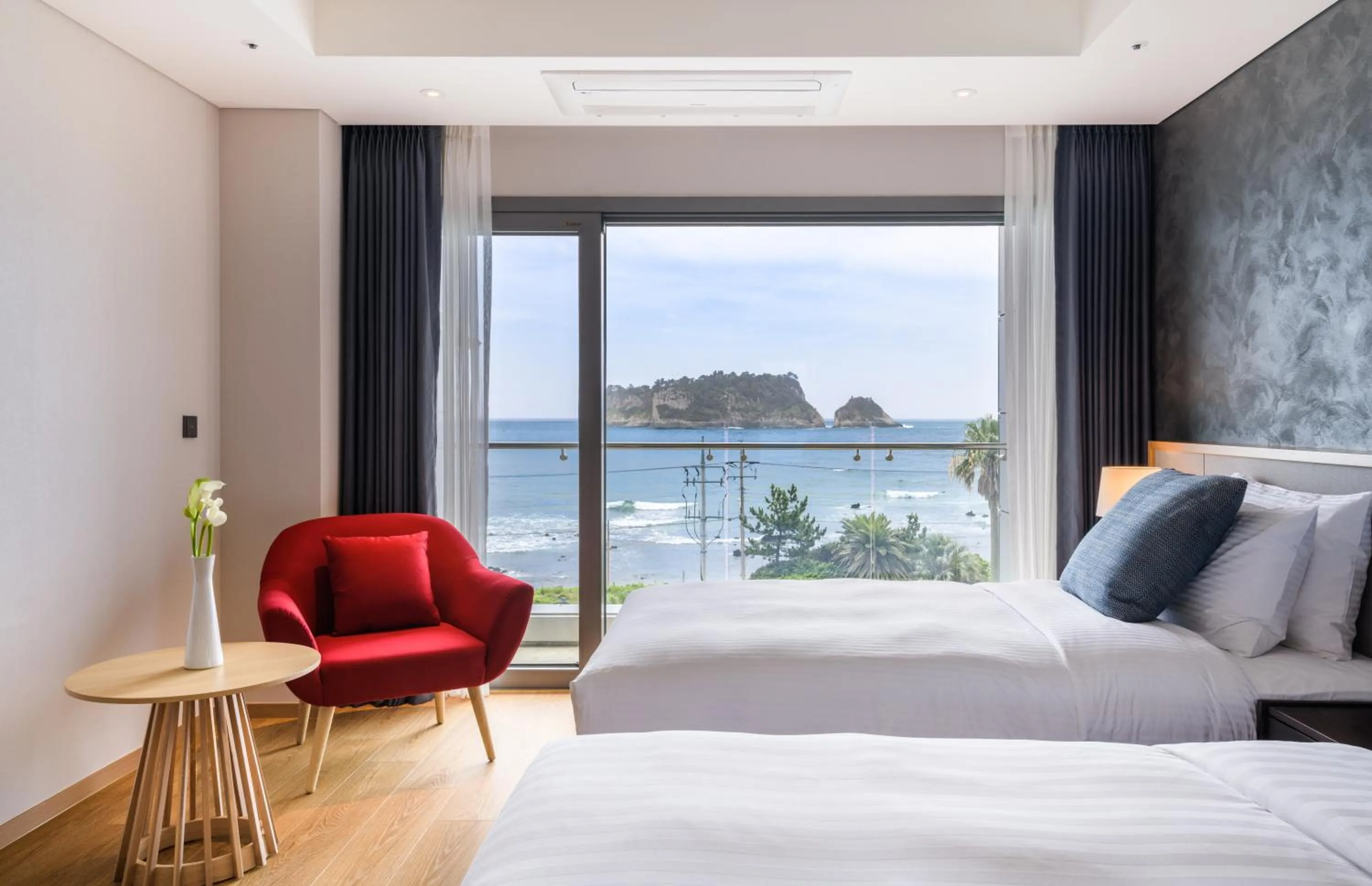 Bed in The Grand Sumorum