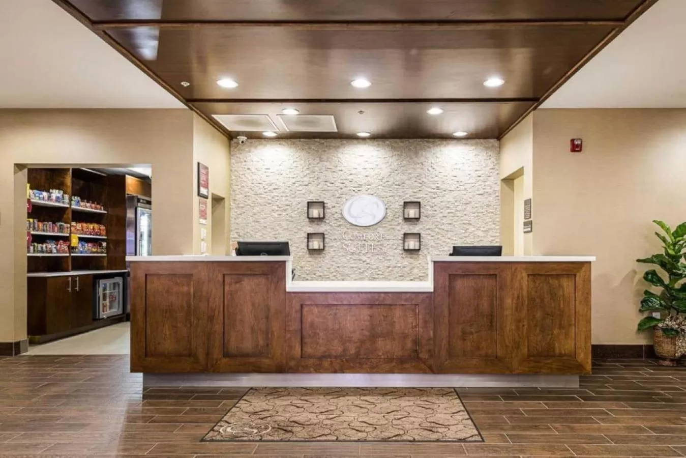 Lobby or reception in Comfort Suites Piedmont - Greenville South