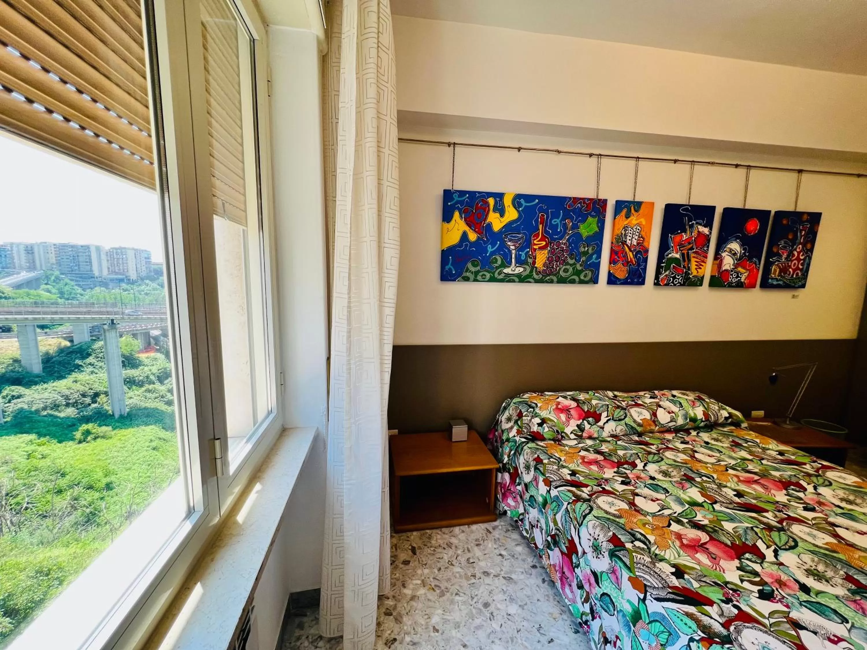 Bedroom, Bed in Il ramo d'oro