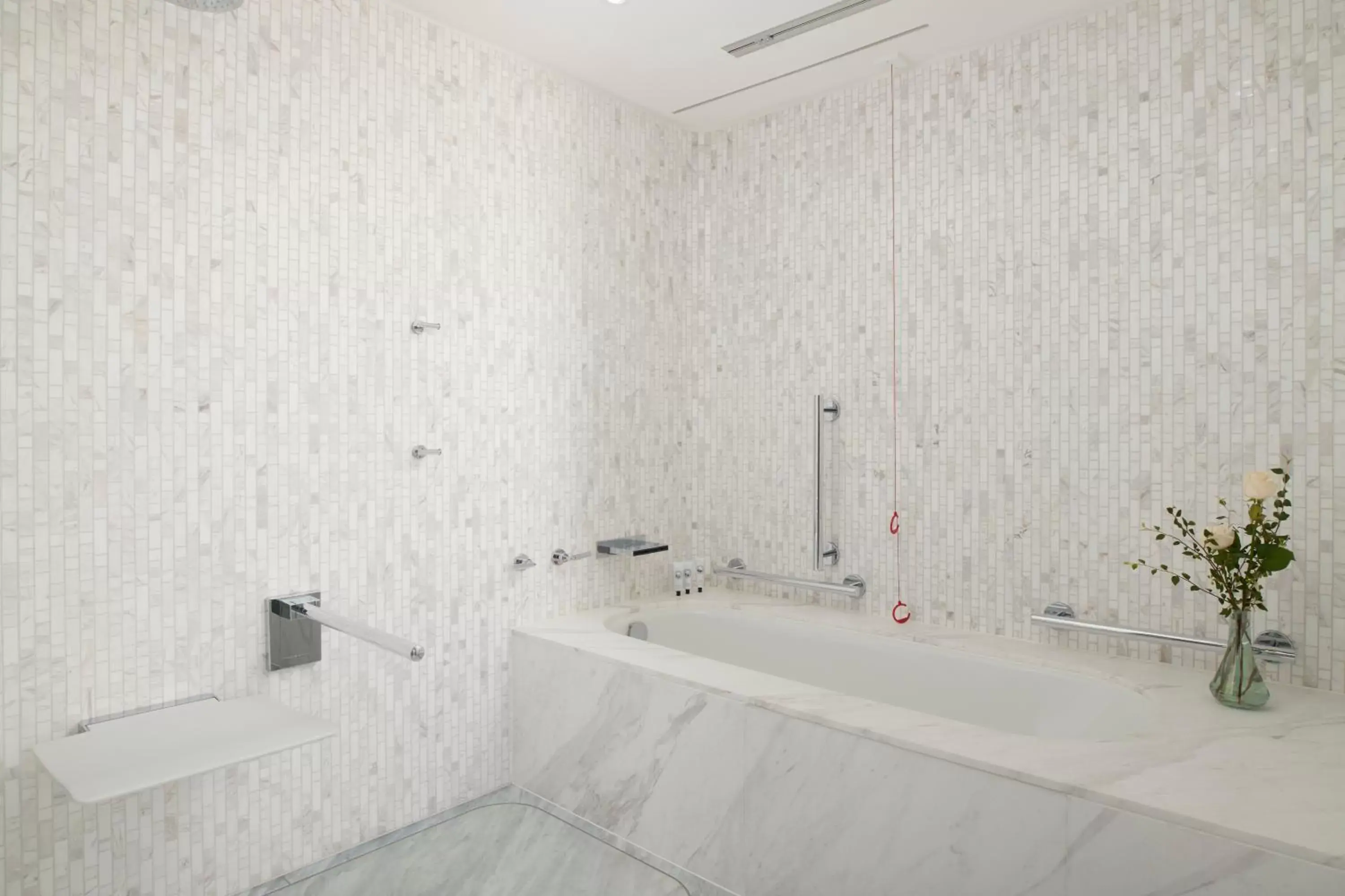 Executive Accessible in Pan Pacific London Executive Accessible in Pan Pacific London